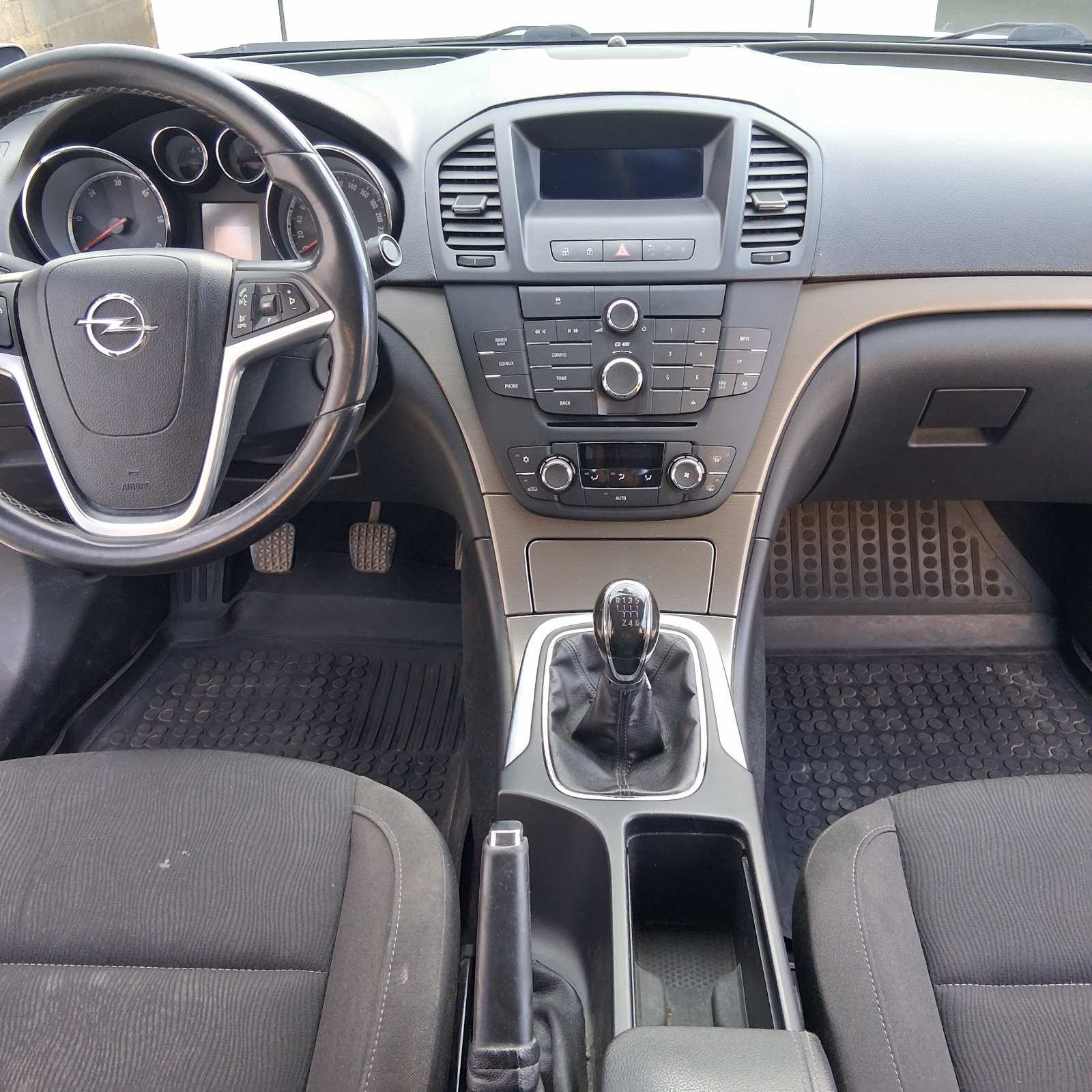 Opel Insignia 2,0 CDTI, fotografija 3