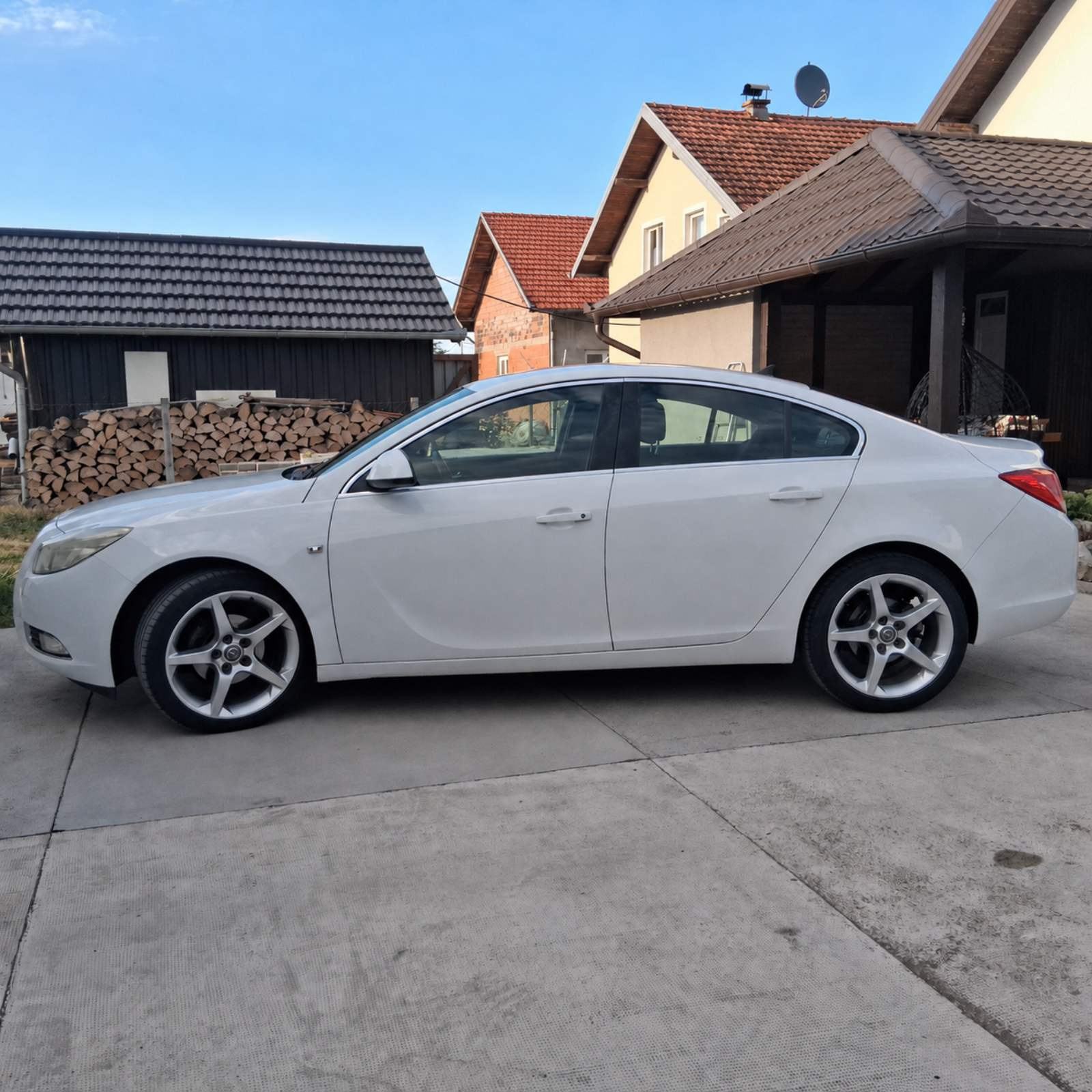 Opel Insignia 2,0 CDTI, fotografija 13