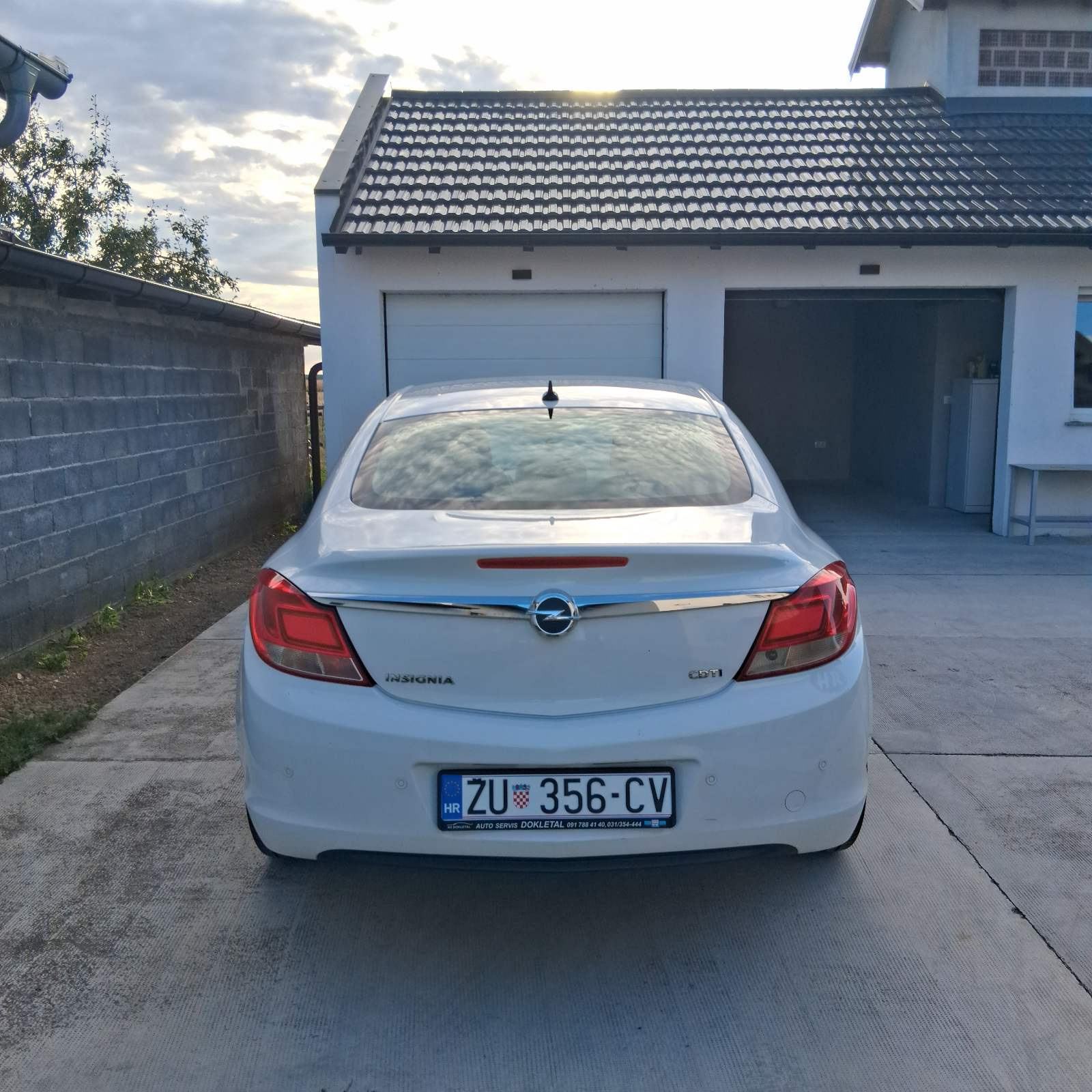 Opel Insignia 2,0 CDTI, fotografija 15