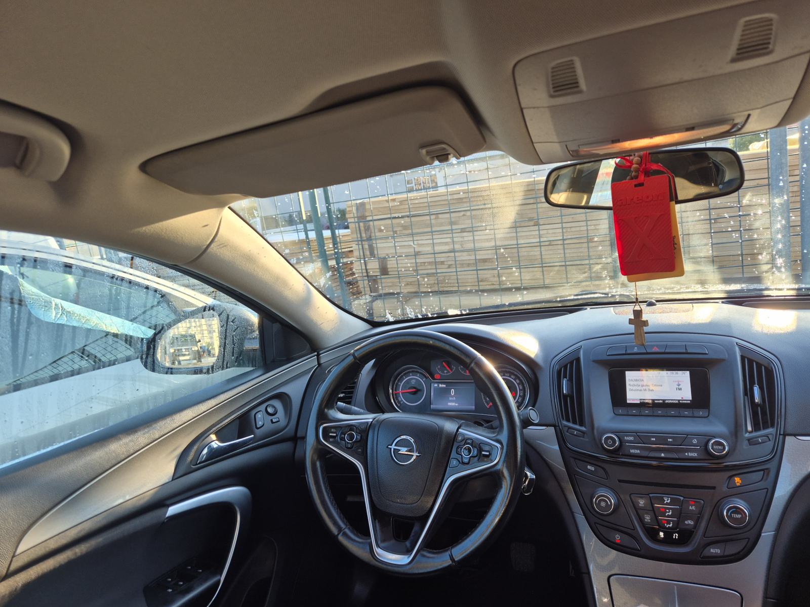 Opel Insignia 2,0 CDTI, fotografija 11