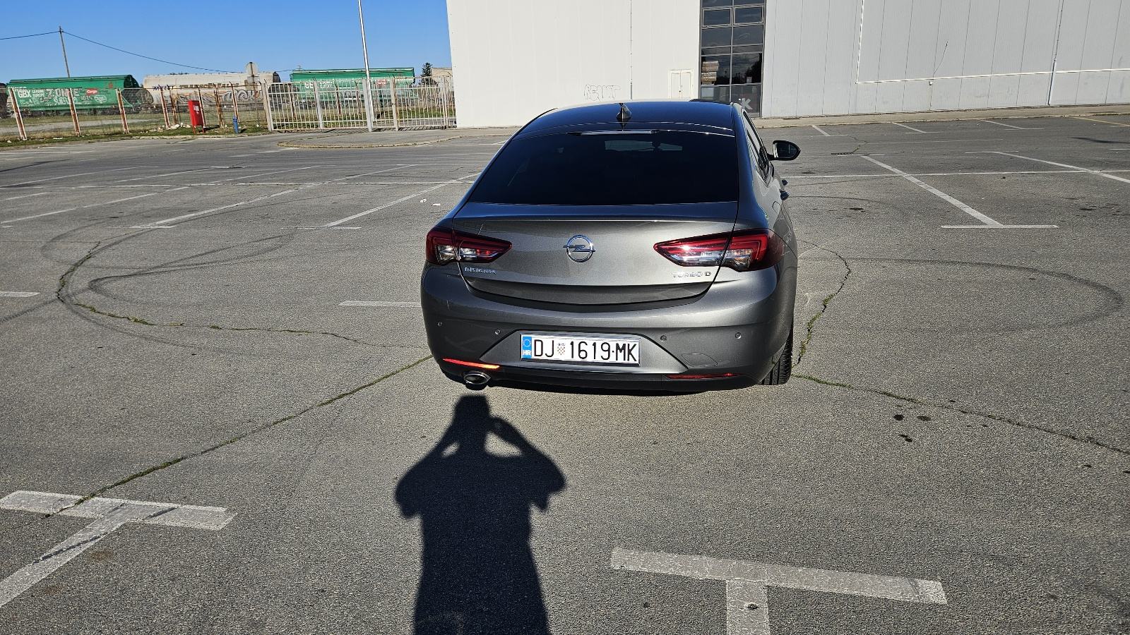 Opel Insignia 2,0 CDTI, fotografija 2