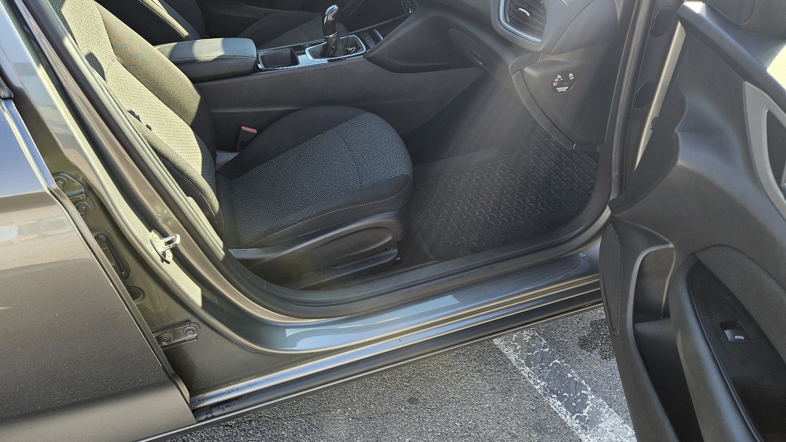 Opel Insignia 2,0 CDTI, fotografija 10
