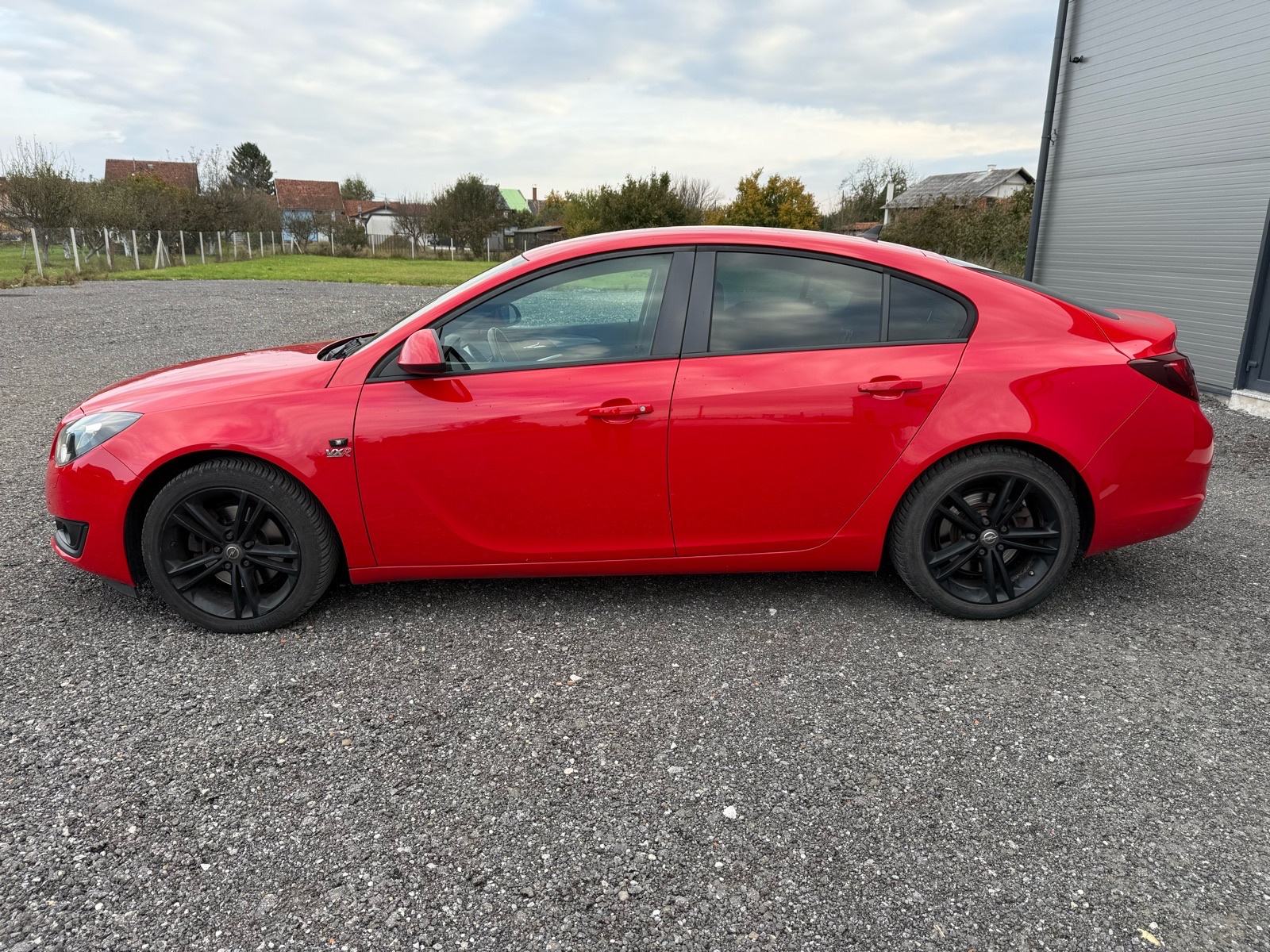 Opel Insignia 2,0 CDTI--195ks- VEL SERVIS—NOVI SET KVACILA-REG 1 GOD, fotografija 4