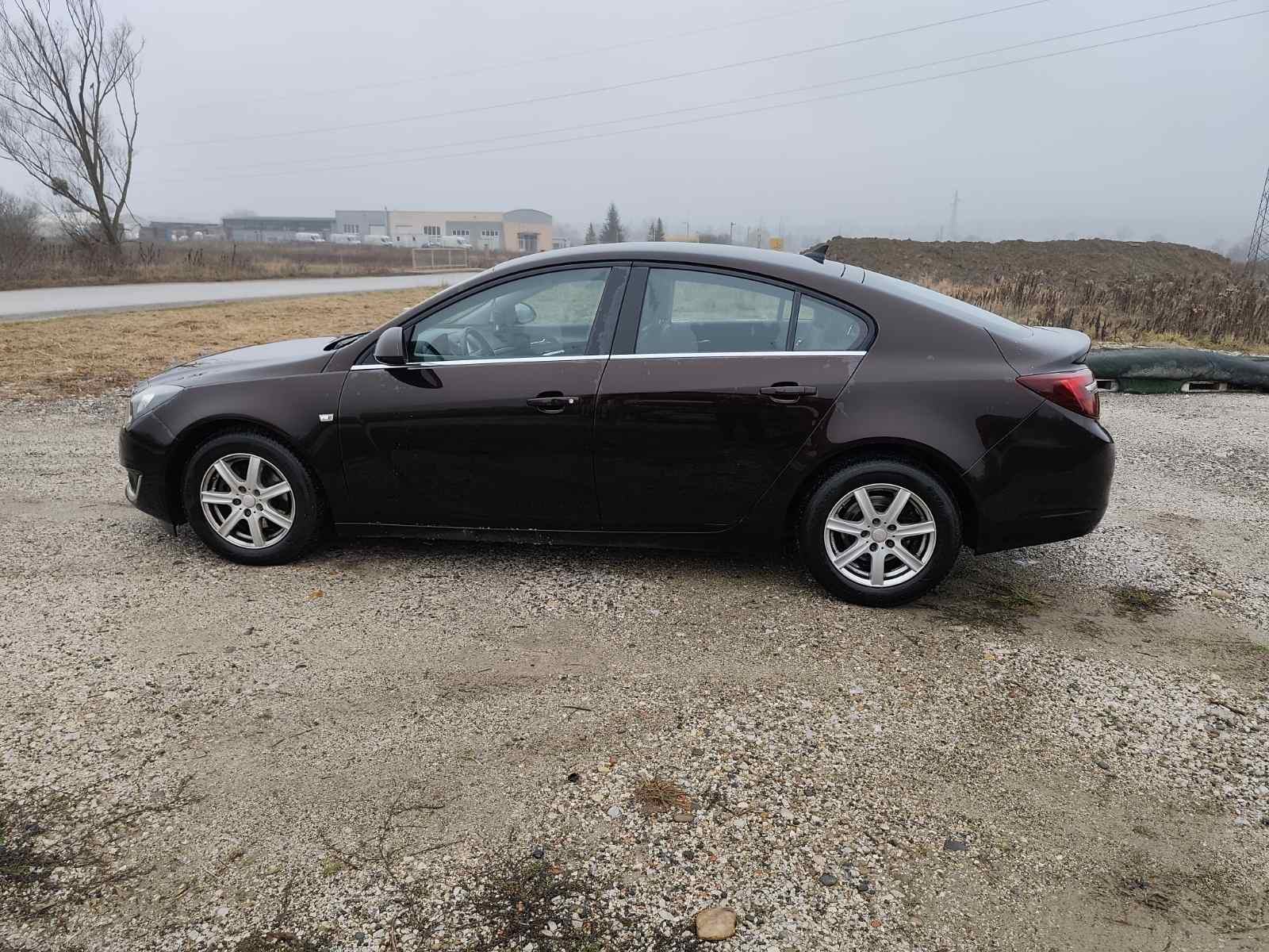 Opel Insignia 2,0 CDTI Sport, fotografija 2