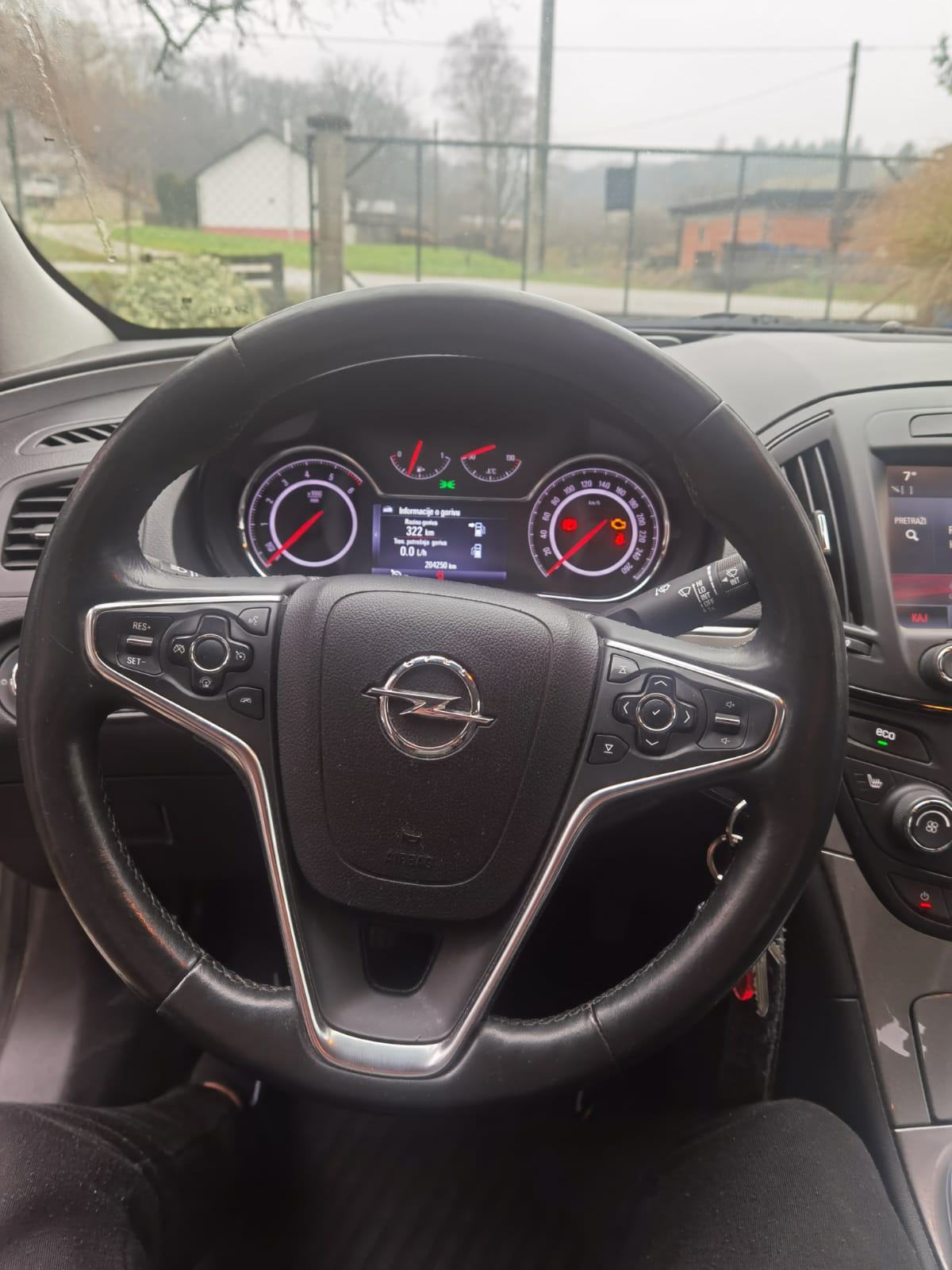 Opel Insignia 2,0 CDTI Sport, fotografija 11