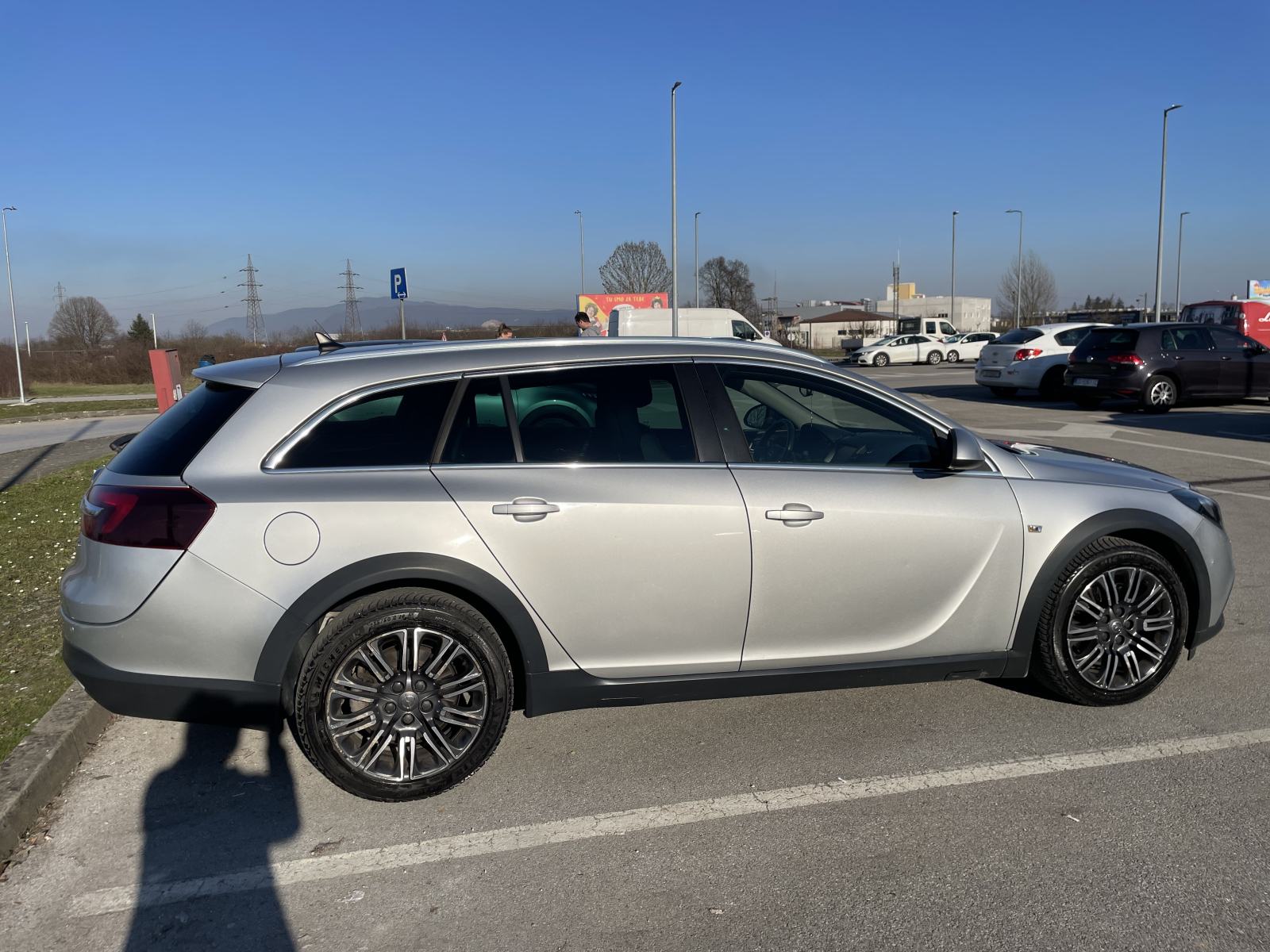 Opel Insignia 2,0 CDTI Sport, fotografija 2