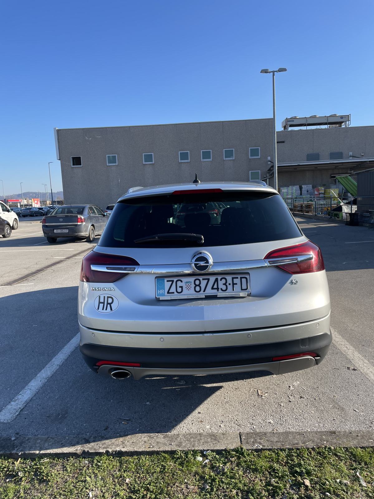 Opel Insignia 2,0 CDTI Sport, fotografija 3