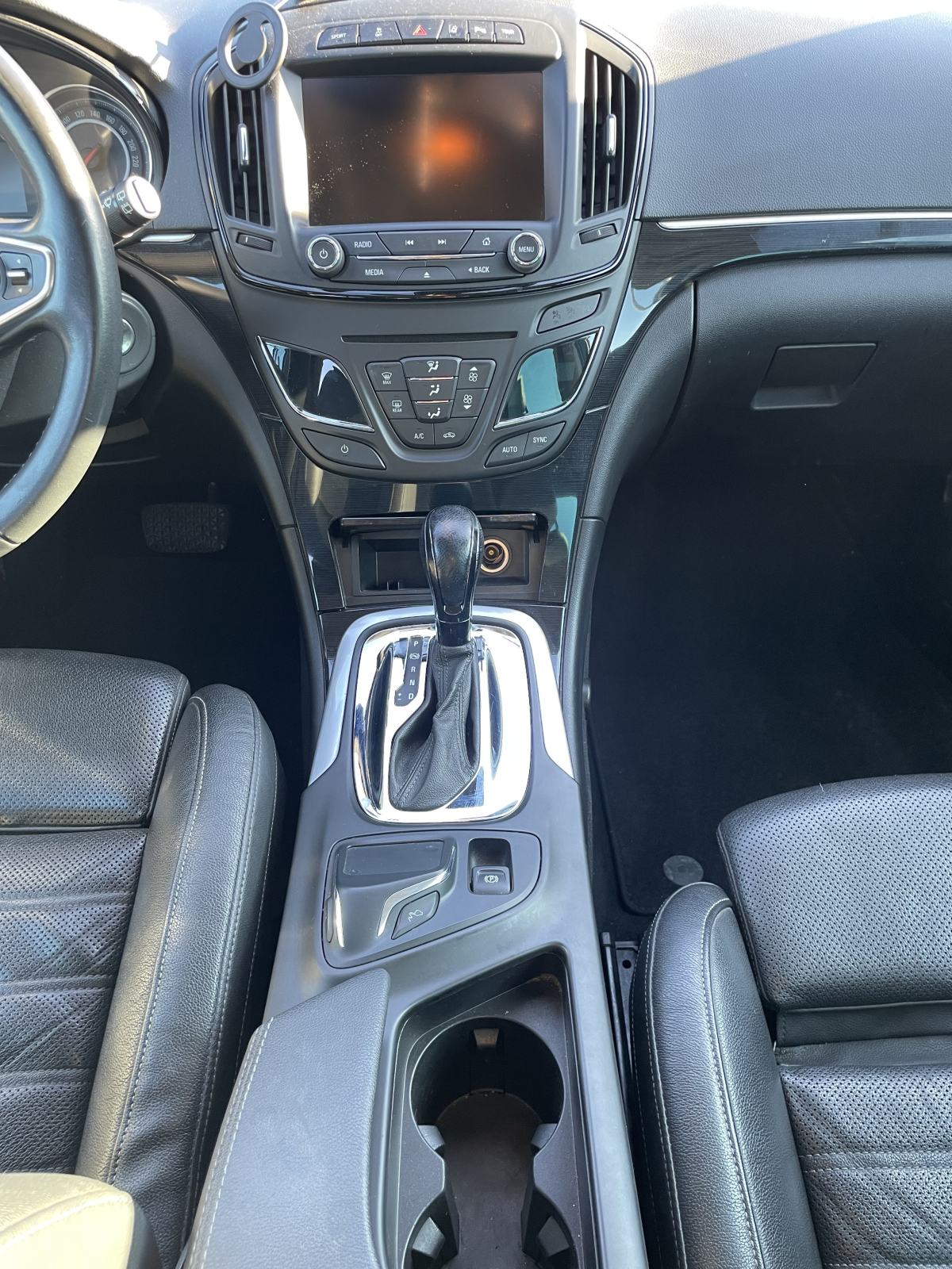 Opel Insignia 2,0 CDTI Sport, fotografija 8
