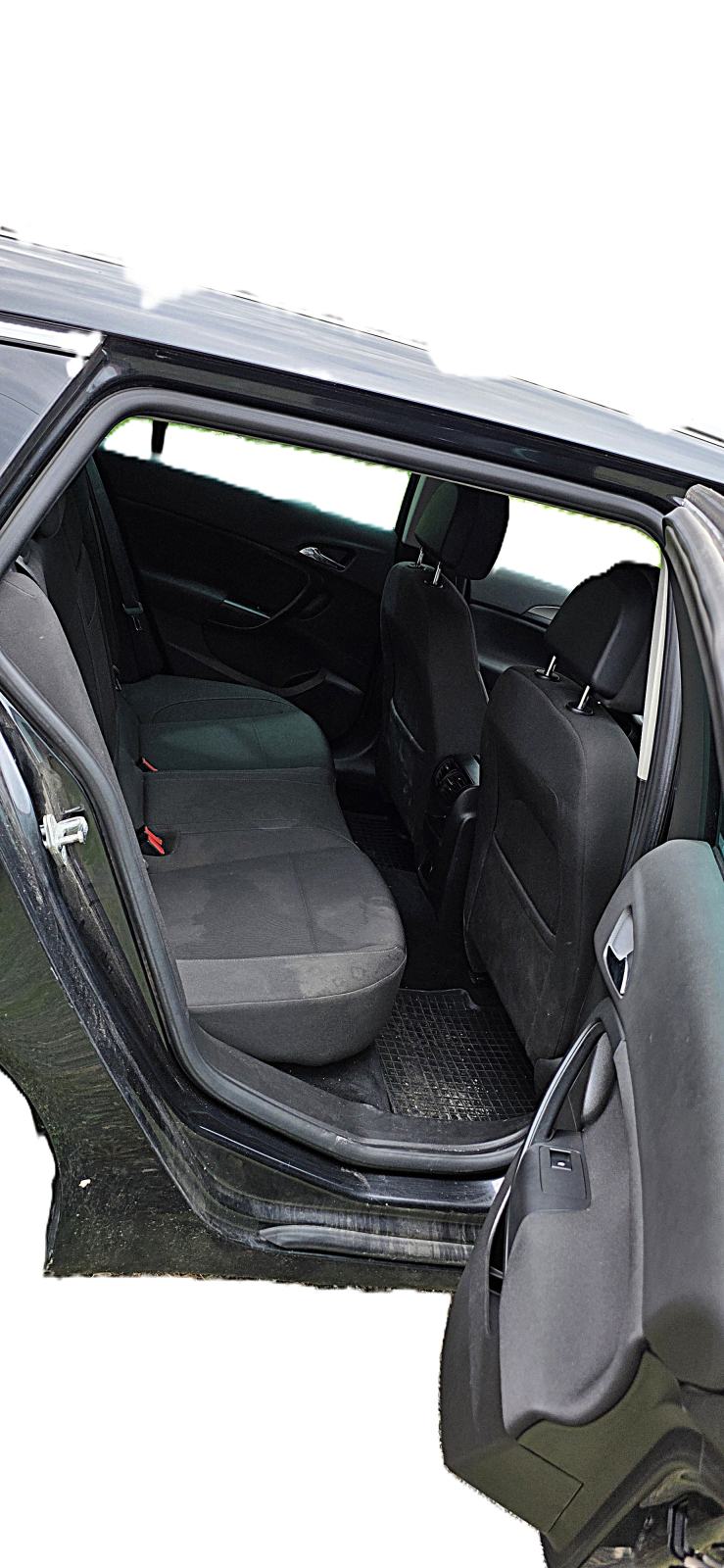 Opel Insignia 2,0 CDTI Sport Tourer, fotografija 9