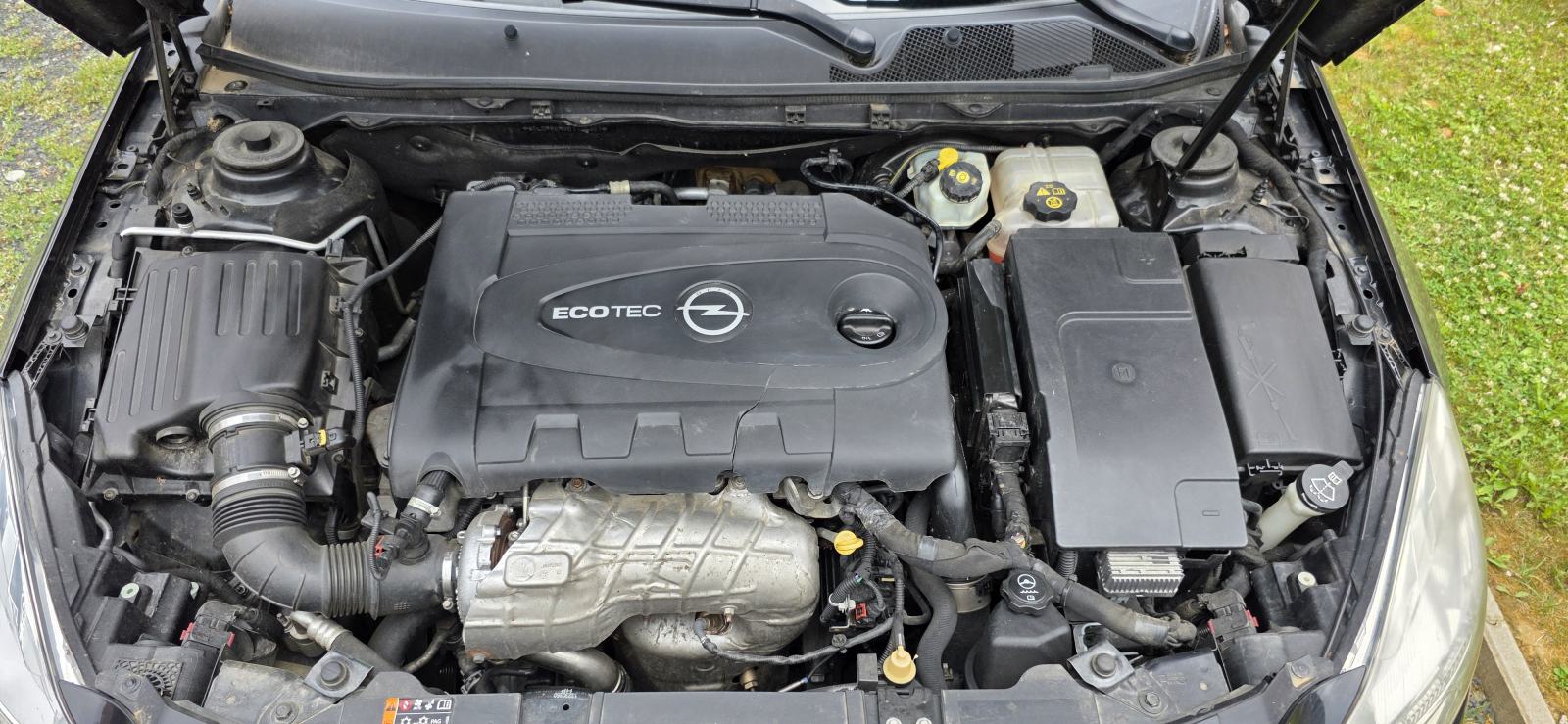 Opel Insignia 2,0 CDTI Sport Tourer, fotografija 2