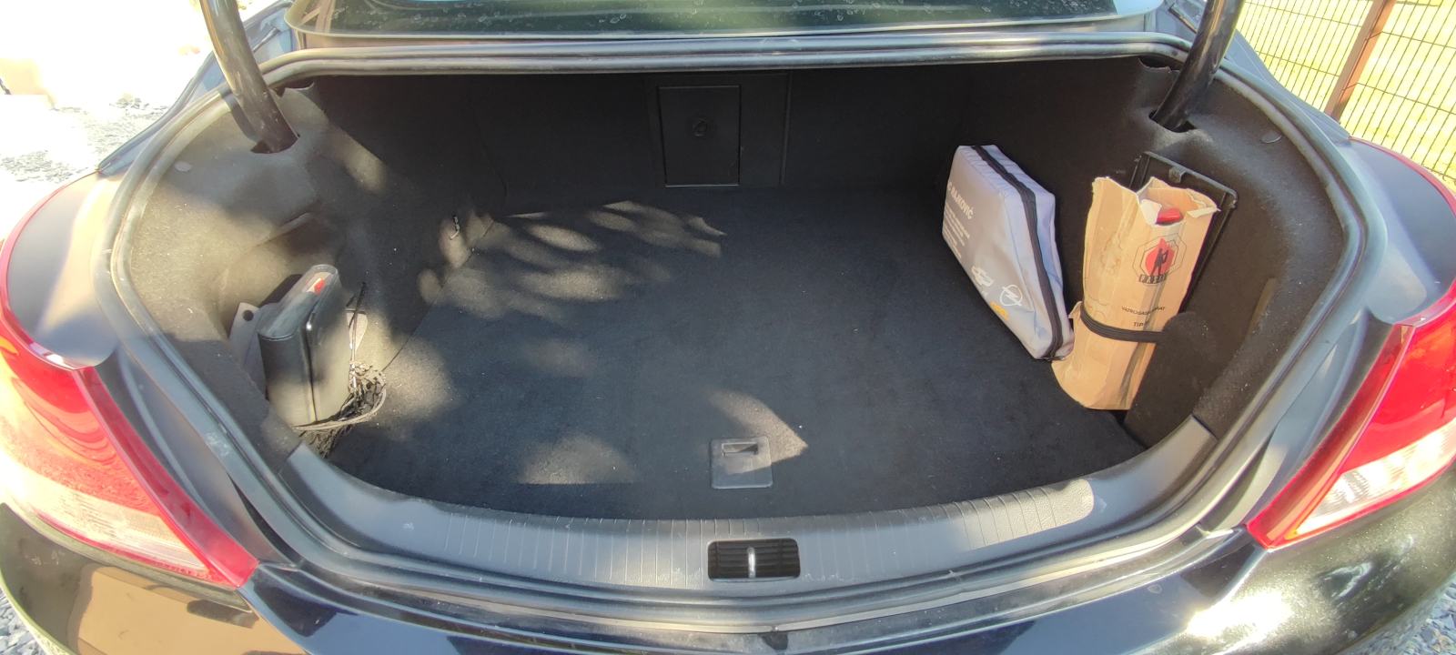 Opel Insignia 2,0 CDTI Sport, fotografija 7