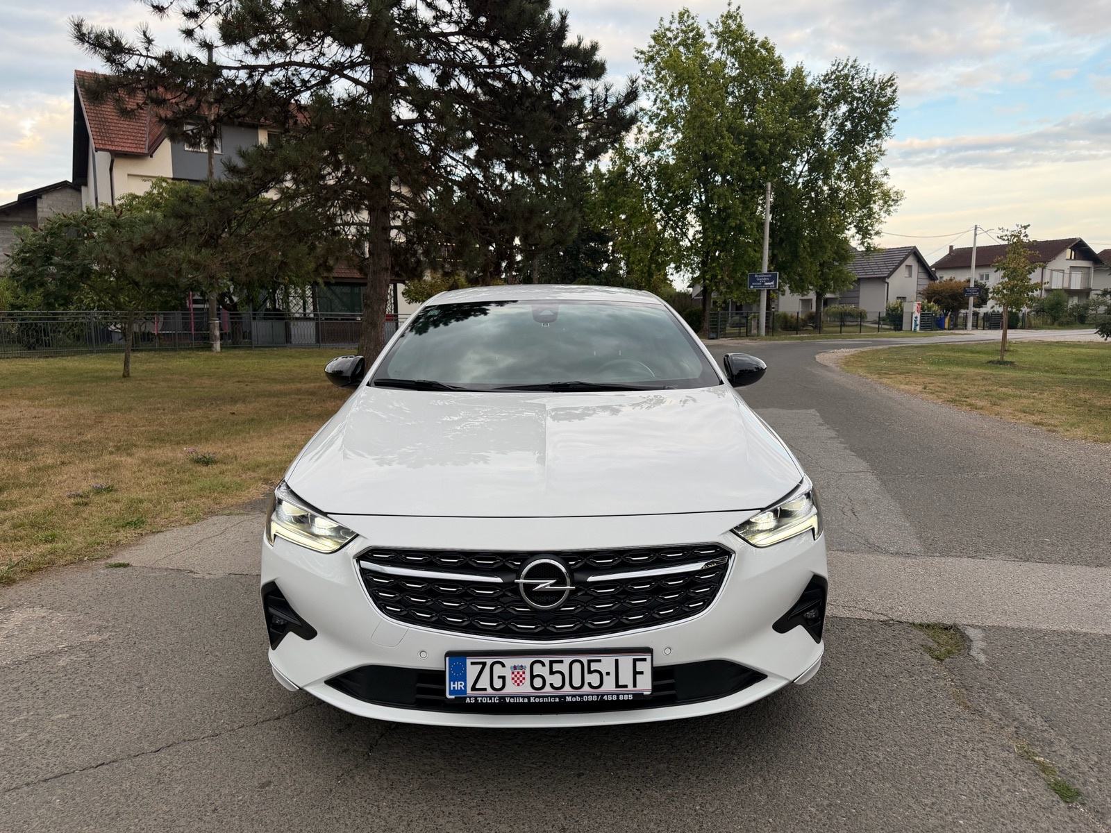 Opel Insignia 2,0 D automatik, OPC-line , 75000km , 19999€, fotografija 9