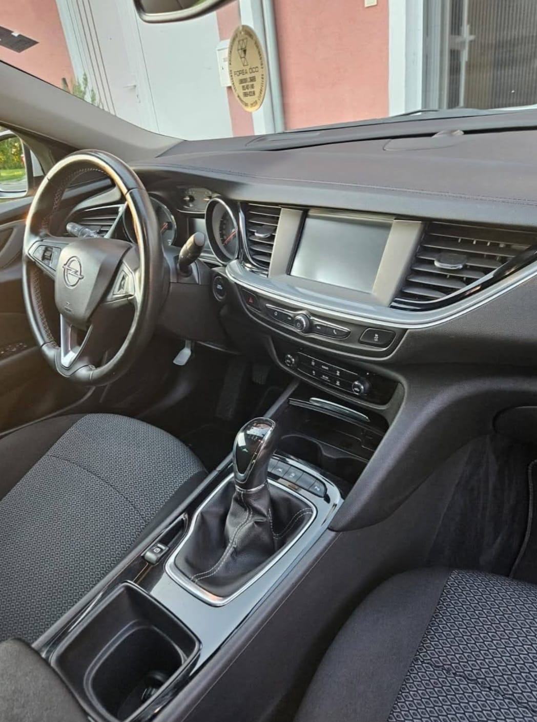 Opel Insignia 2,0 Turbo, fotografija 5
