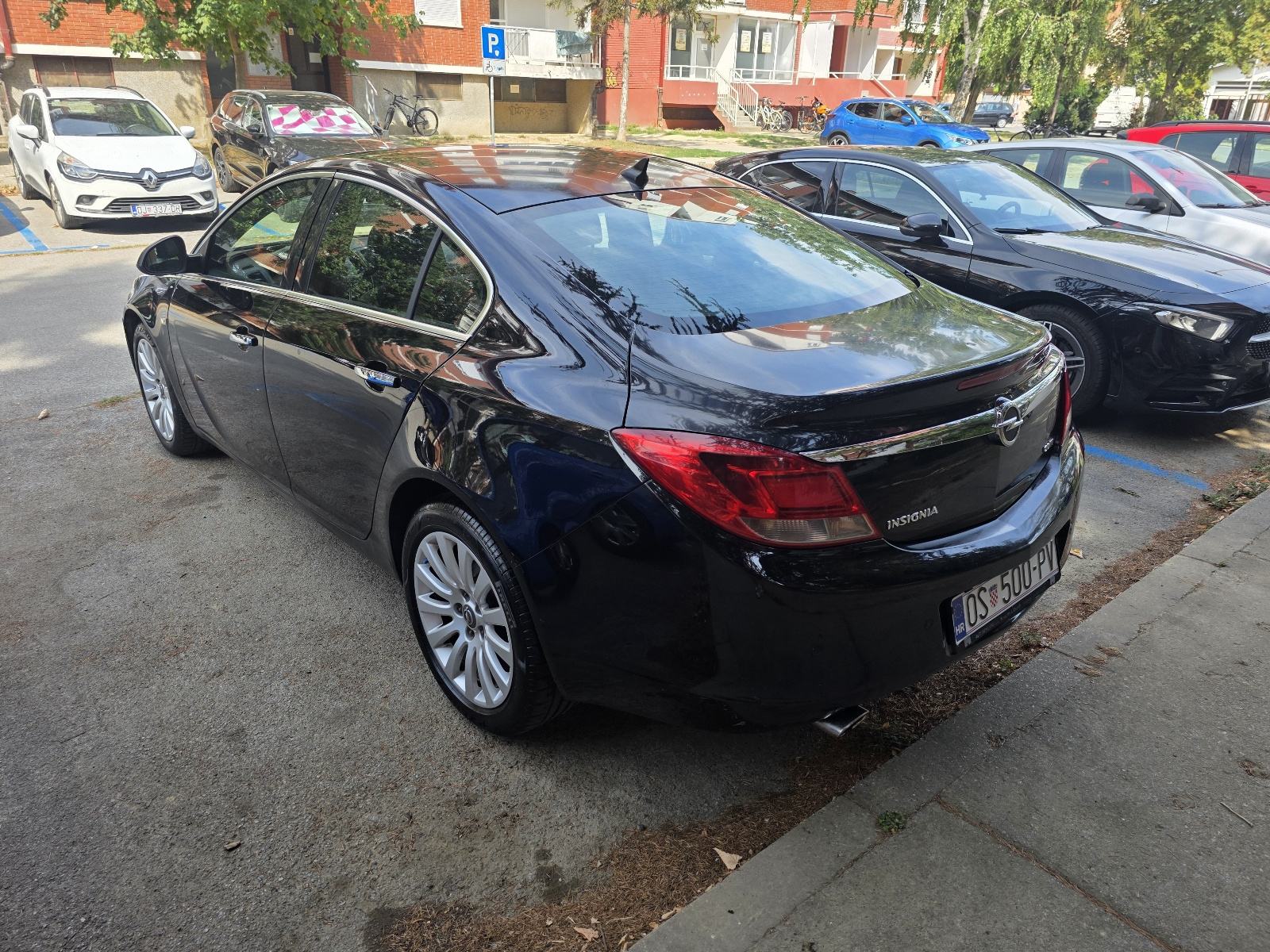 OPEL INSIGNIA 2.0CDTI SPORT,NAVI,PARK.SENZORI,BLUETOOTH -2.750 Eur, fotografija 5