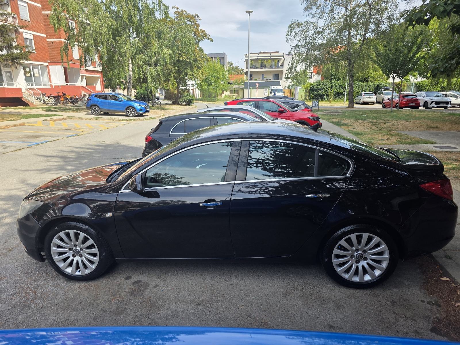 OPEL INSIGNIA 2.0CDTI SPORT,NAVI,PARK.SENZORI,BLUETOOTH -2.750 Eur, fotografija 3