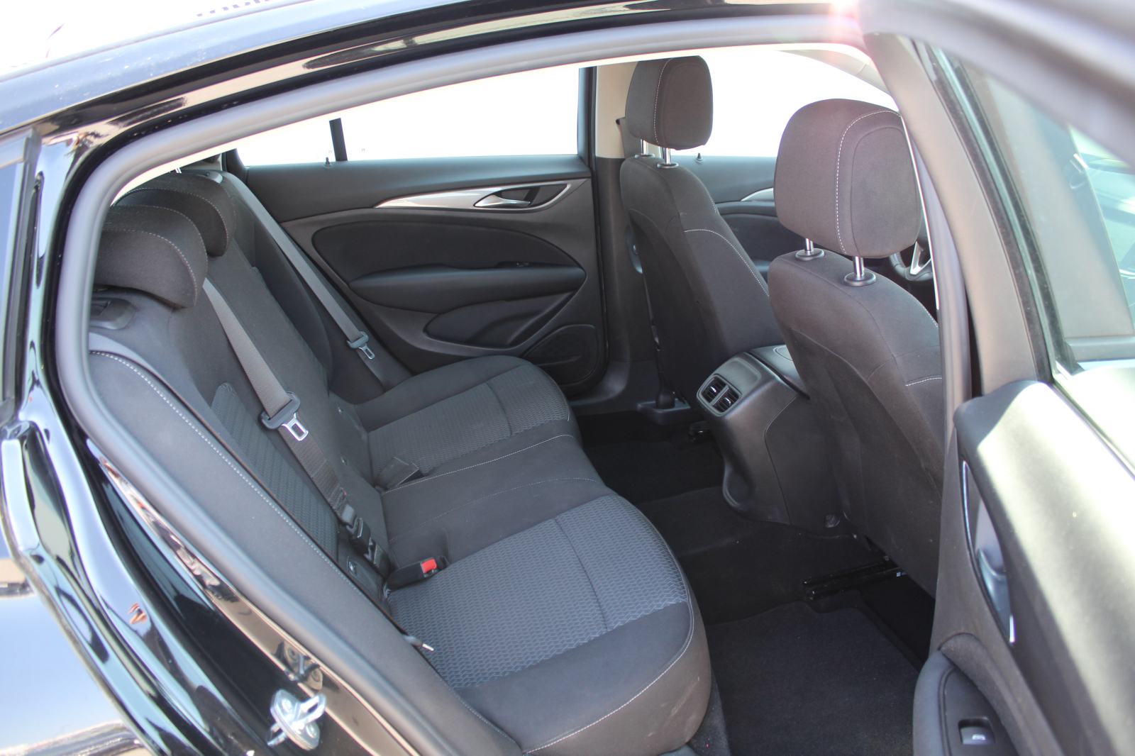 Opel Insignia Grand Sport 1,5 D Edition Aut., fotografija 12