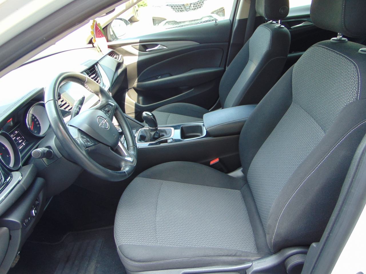 Opel Insignia Grand Sport 1,6 CDTi Edition, fotografija 10
