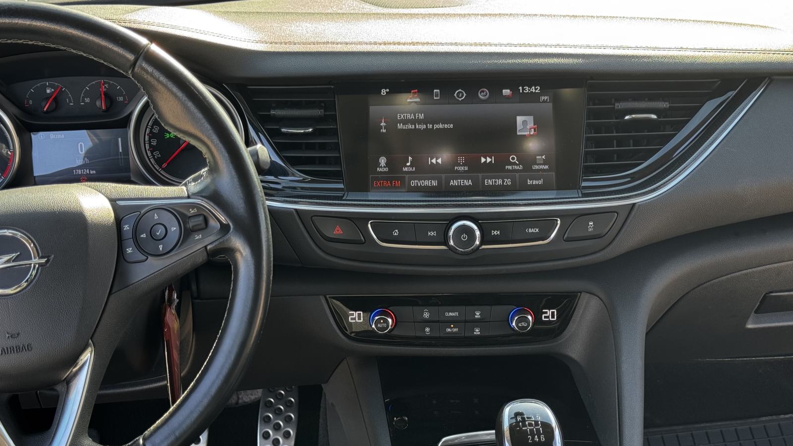 Opel Insignia GRAND sport MATRIX, fotografija 13