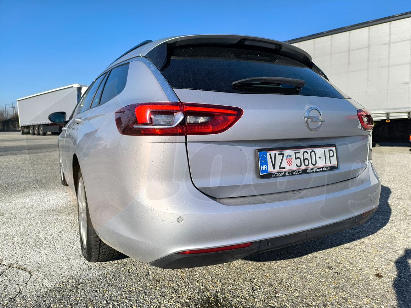 Opel Insignia Karavan 1.6 CDTi, fotografija 4