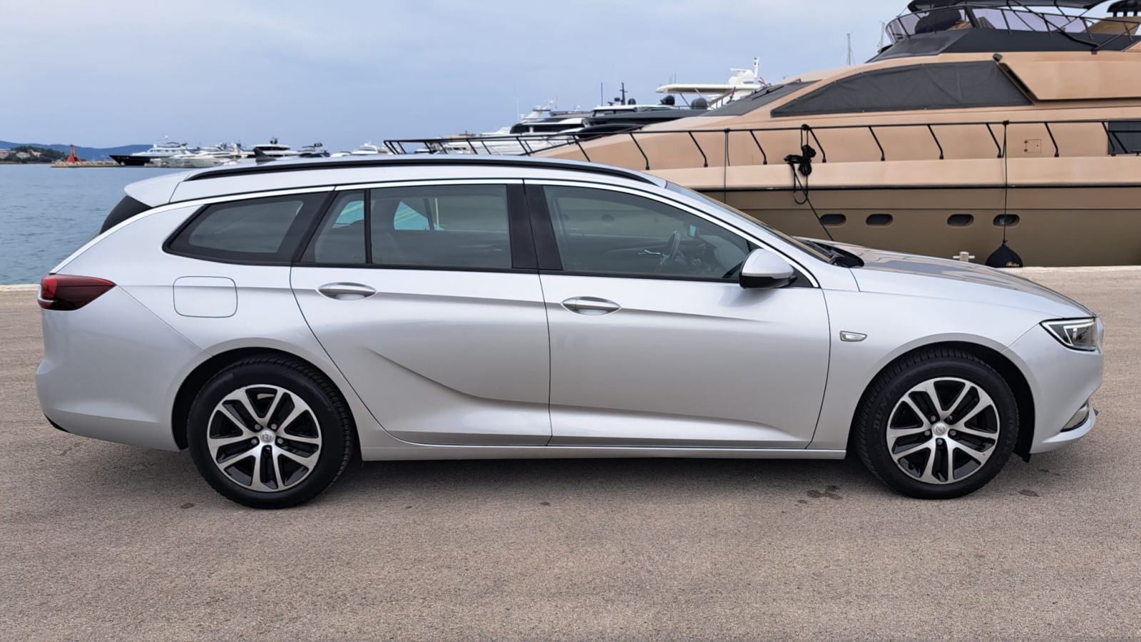 Opel Insignia Karavan 1,6 CDTI 2018god⭐️Komplet VELIKI SERVIS (lanac)⭐, fotografija 13