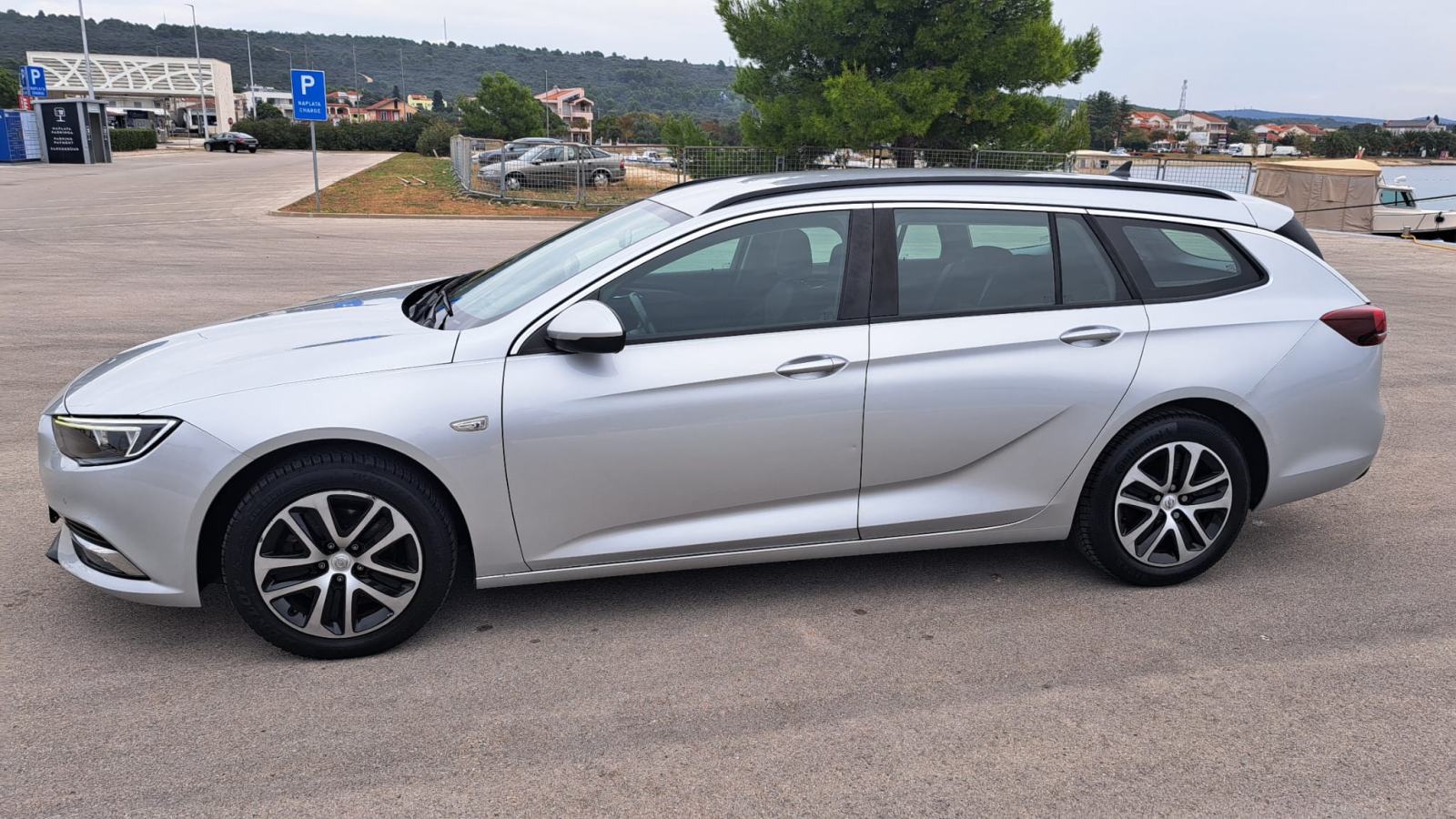 Opel Insignia Karavan 1,6 CDTI 2018god⭐️Komplet VELIKI SERVIS (lanac)⭐, fotografija 6