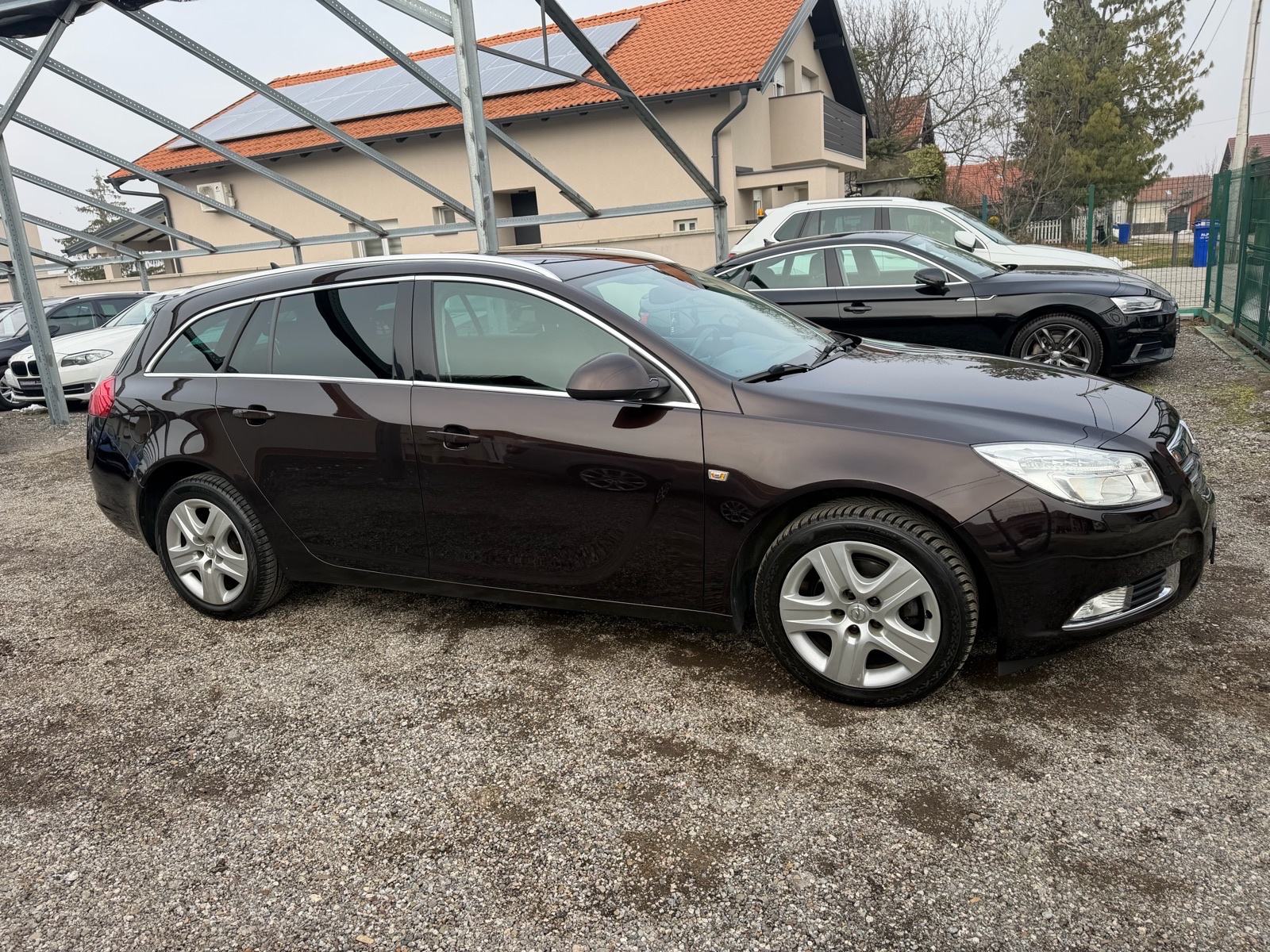 Opel Insignia Karavan 2,0 CDTI,96kw,Navigacija,Tempomat,Veliki servis, fotografija 4