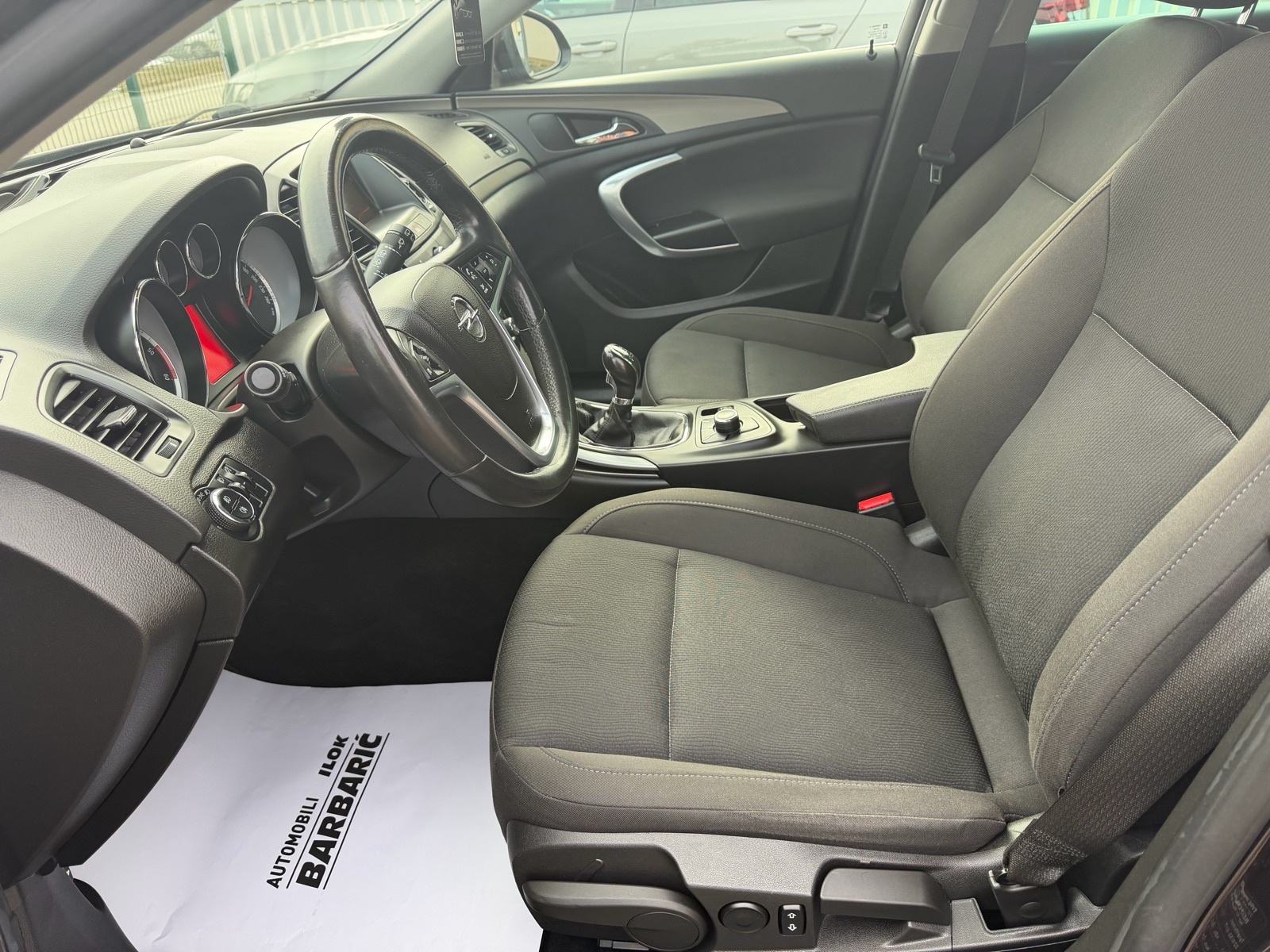 Opel Insignia Karavan 2,0 CDTI,96kw,Navigacija,Tempomat,Veliki servis, fotografija 10