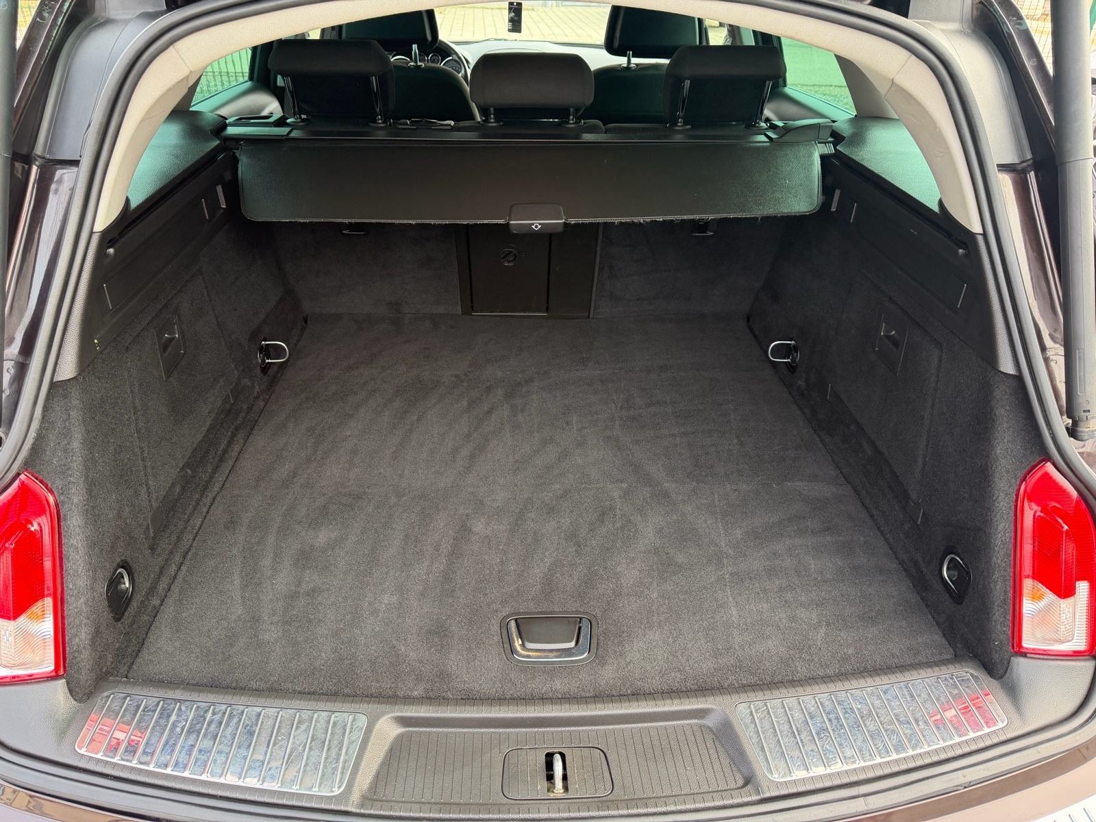 Opel Insignia Karavan 2,0 CDTI,96kw,Navigacija,Tempomat,Veliki servis, fotografija 17