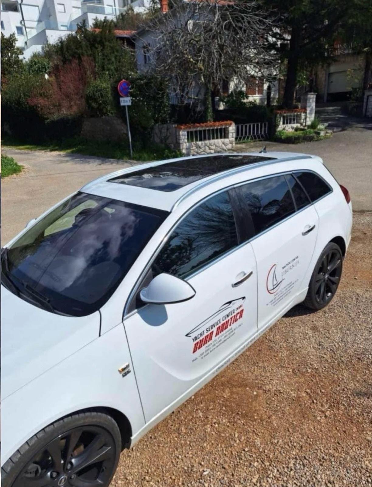 Opel Insignia Karavan 2,0 CDTI automatik, fotografija 2