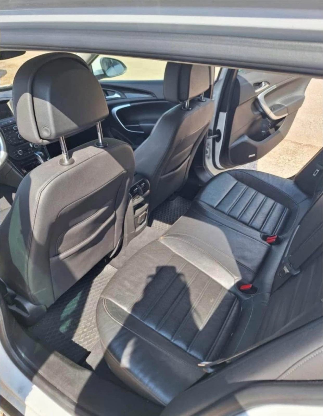 Opel Insignia Karavan 2,0 CDTI automatik, fotografija 6