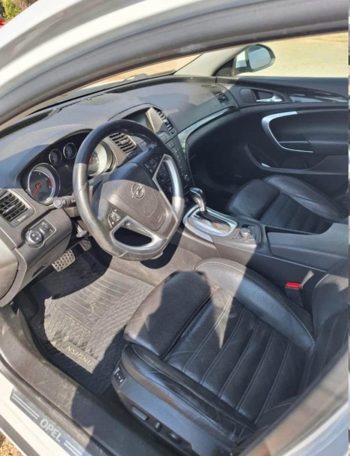 Opel Insignia Karavan 2,0 CDTI automatik, fotografija 5