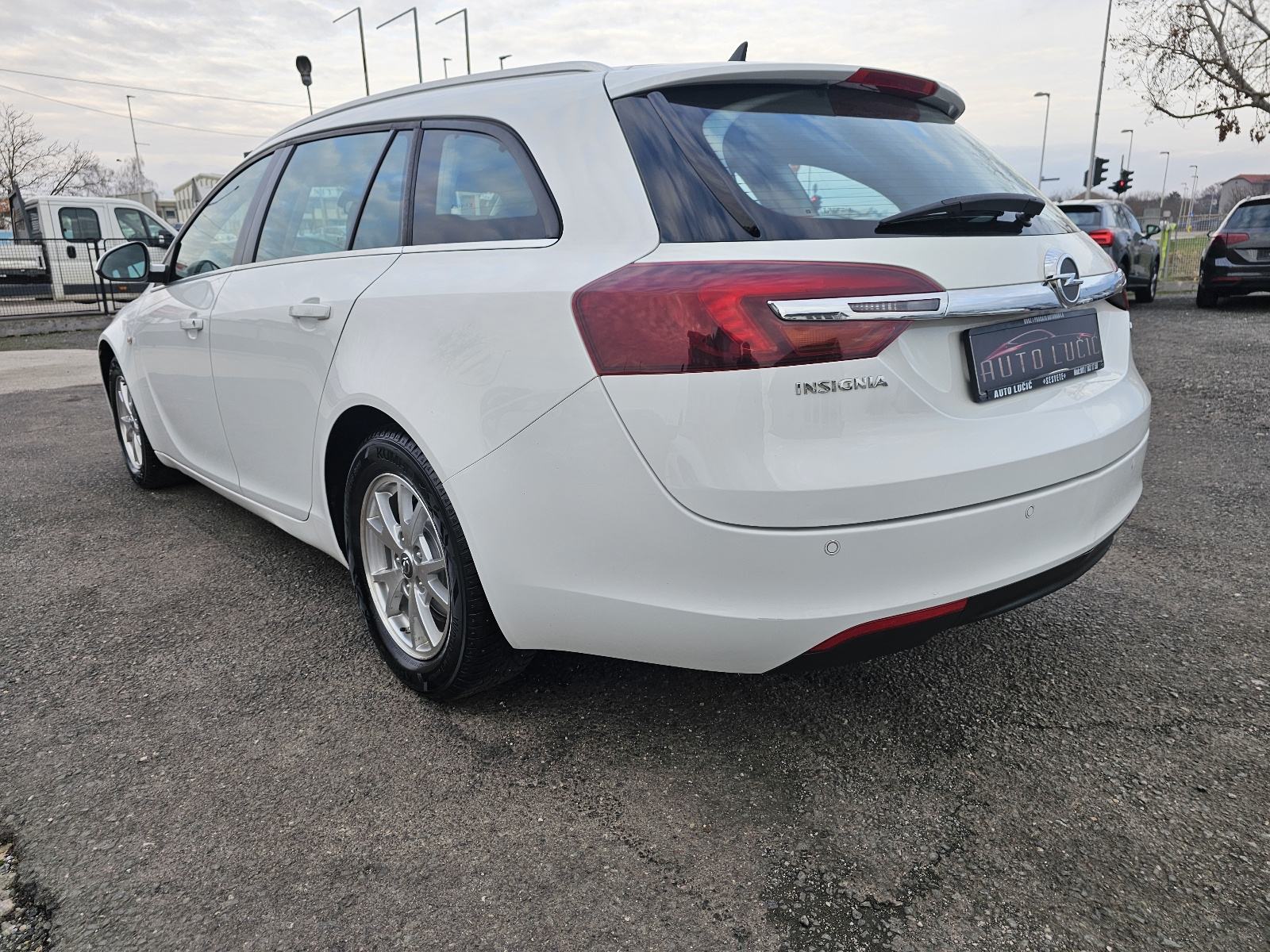 Opel Insignia Karavan 2,0 CDTI ***DVA-KLJUČA***NAVIGACIJA***SENZORI***, fotografija 7
