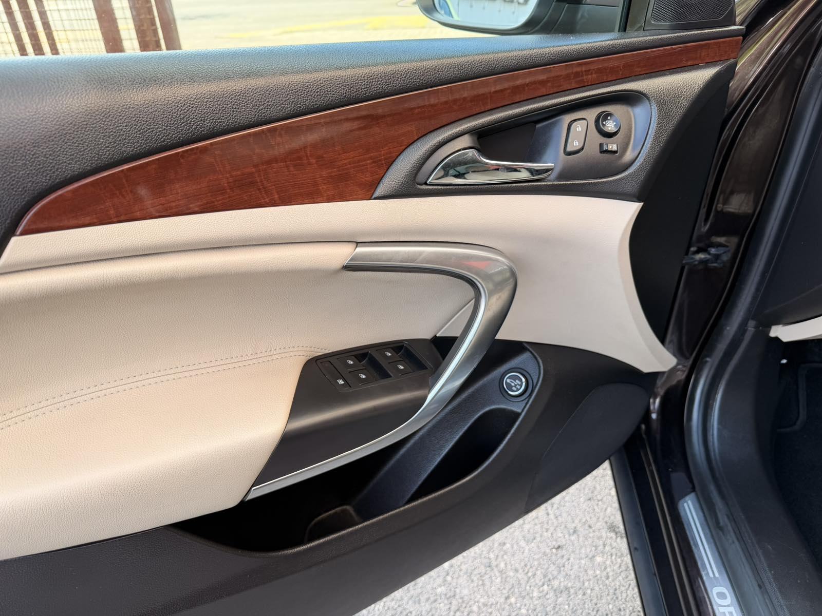 Opel Insignia Karavan 2,0 CDTI -KOŽA-REG 03/2027, fotografija 9