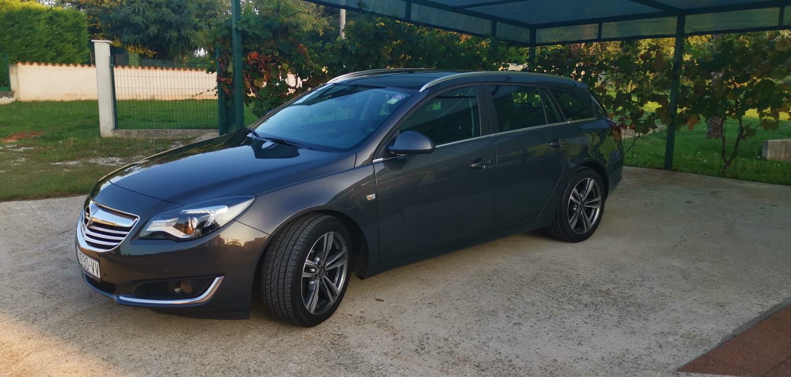 Opel Insignia Karavan 2,0 CDTI,registriran do 11.2026g. Mob 0981950553, fotografija 1