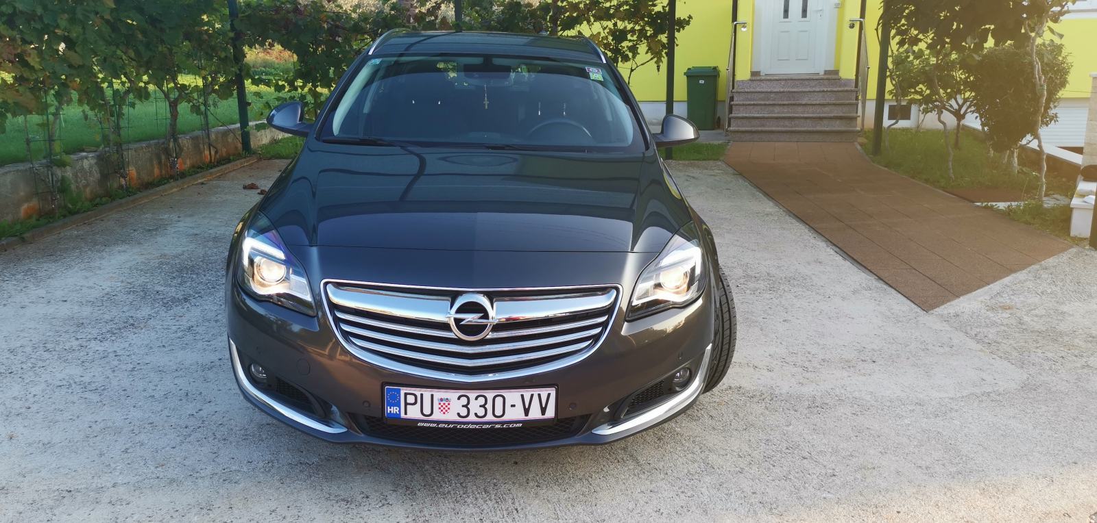 Opel Insignia Karavan 2,0 CDTI,registriran do 11.2026g. Mob 0981950553, fotografija 5