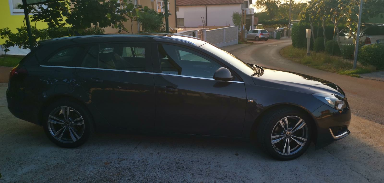 Opel Insignia Karavan 2,0 CDTI,registriran do 11.2026g. Mob 0981950553, fotografija 7