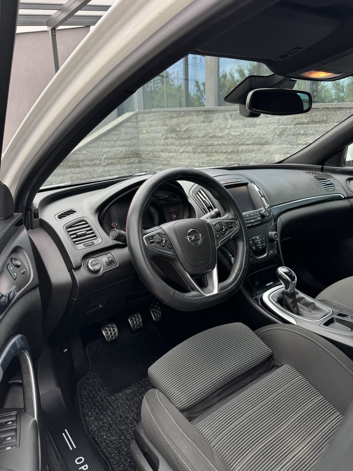 Opel Insignia 2,0 CDTI Sport FULL - VIRTUAL - CRNI KROV - REG 07/2027, fotografija 15