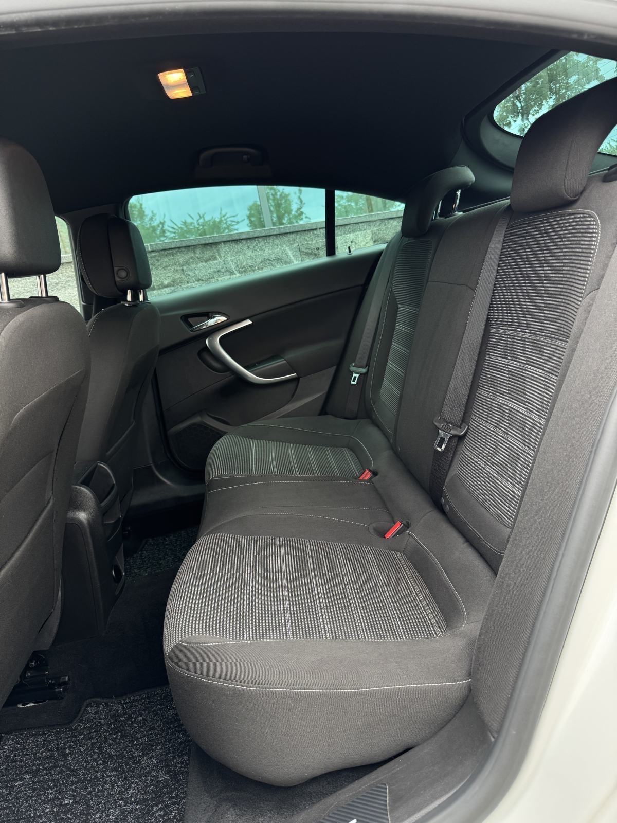 Opel Insignia 2,0 CDTI Sport FULL - VIRTUAL - CRNI KROV - REG 07/2027, fotografija 18