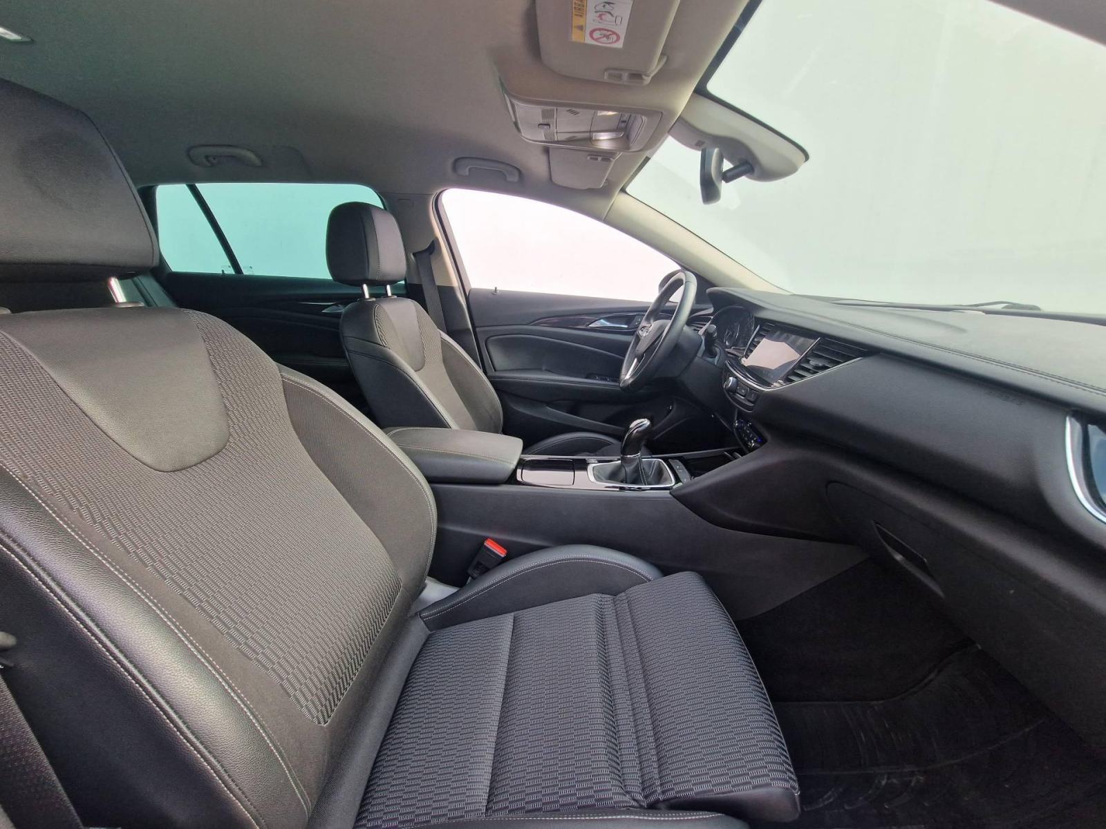 Opel Insignia Karavan 2,0 D, od 1. vlasnika u RH, JAMSTVO, fotografija 4