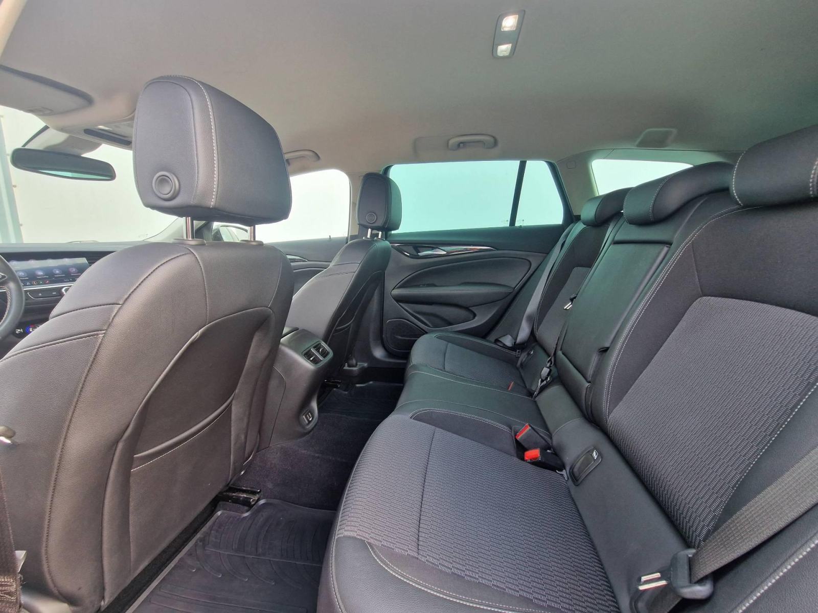 Opel Insignia Karavan 2,0 D, od 1. vlasnika u RH, JAMSTVO, fotografija 7