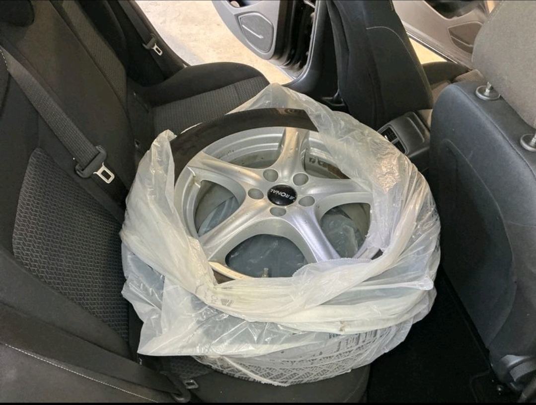 Opel Insignia Karavan 2,0 D, fotografija 3