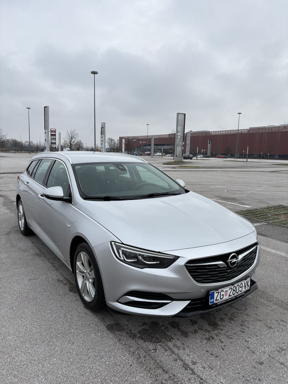Opel Insignia Karavan 2,0 Turbo automatik, fotografija 7