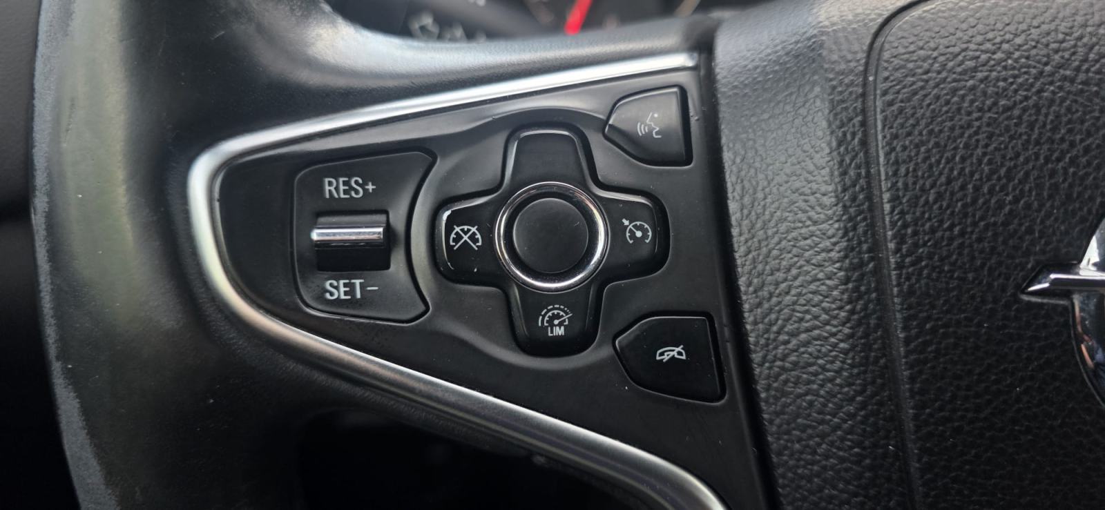 Opel Insignia Karavan 2,0CDTi, AUT, BI-XENON, NAVI, TEMP, REG. 11/26., fotografija 16