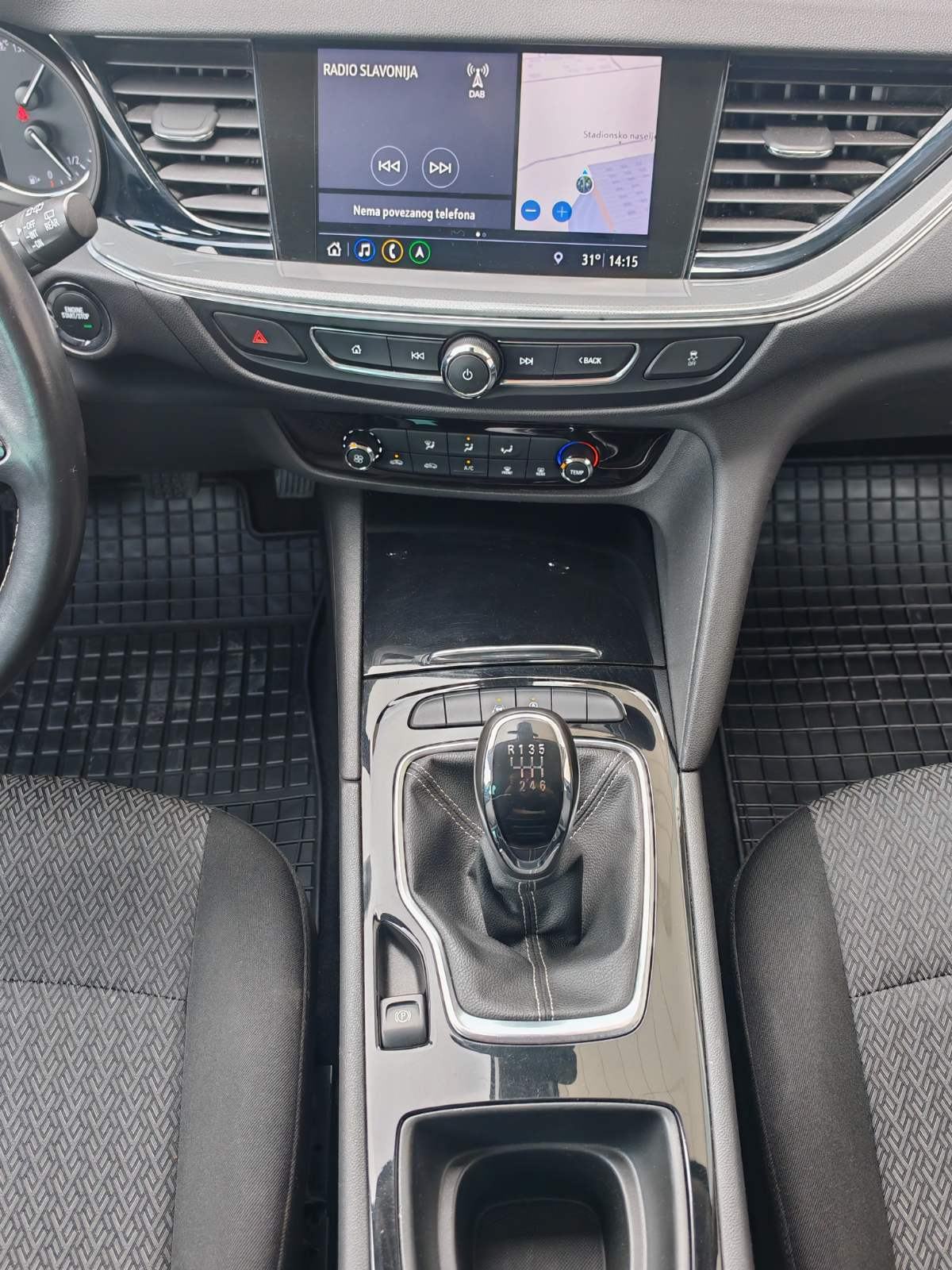 Opel Insignia Karavan Busineess 1,6 CDTI 136ks *JAMSTVO*VELIKI SERVIS*, fotografija 11