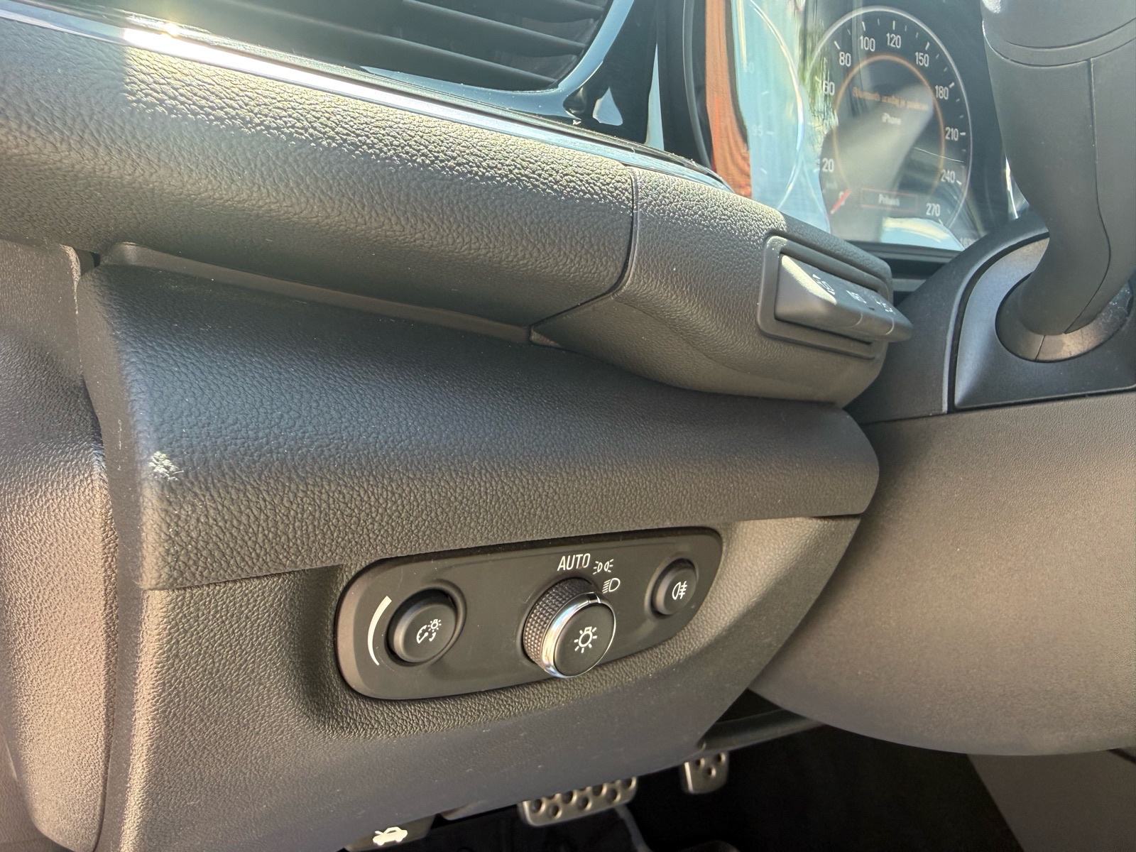 Opel Insignia OPC LINE-SERVISNA-PERLA BIJELA-FULL, fotografija 9