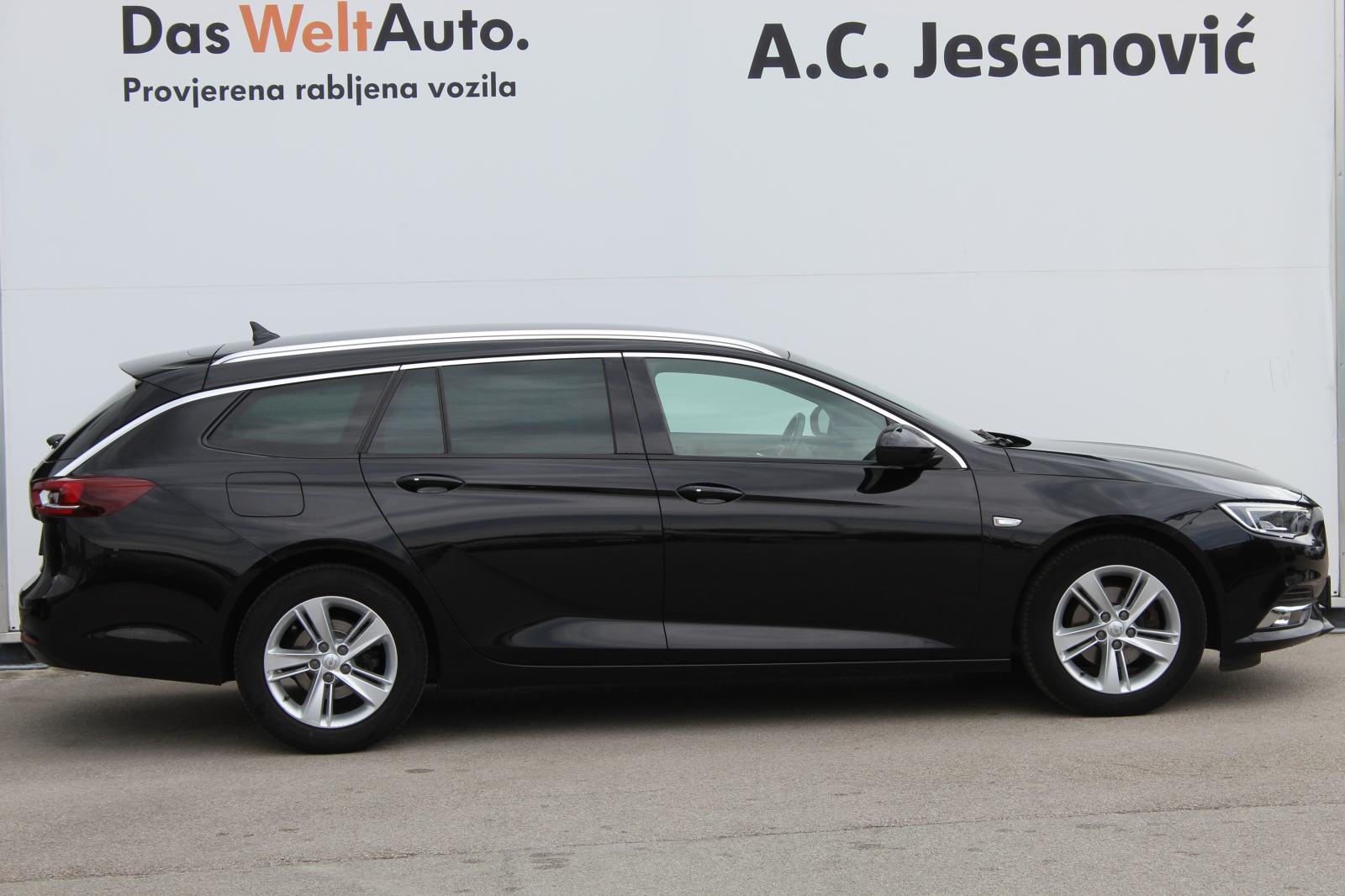 Opel Insignia Sports Tourer 1,6 CDTi Innovation, fotografija 4