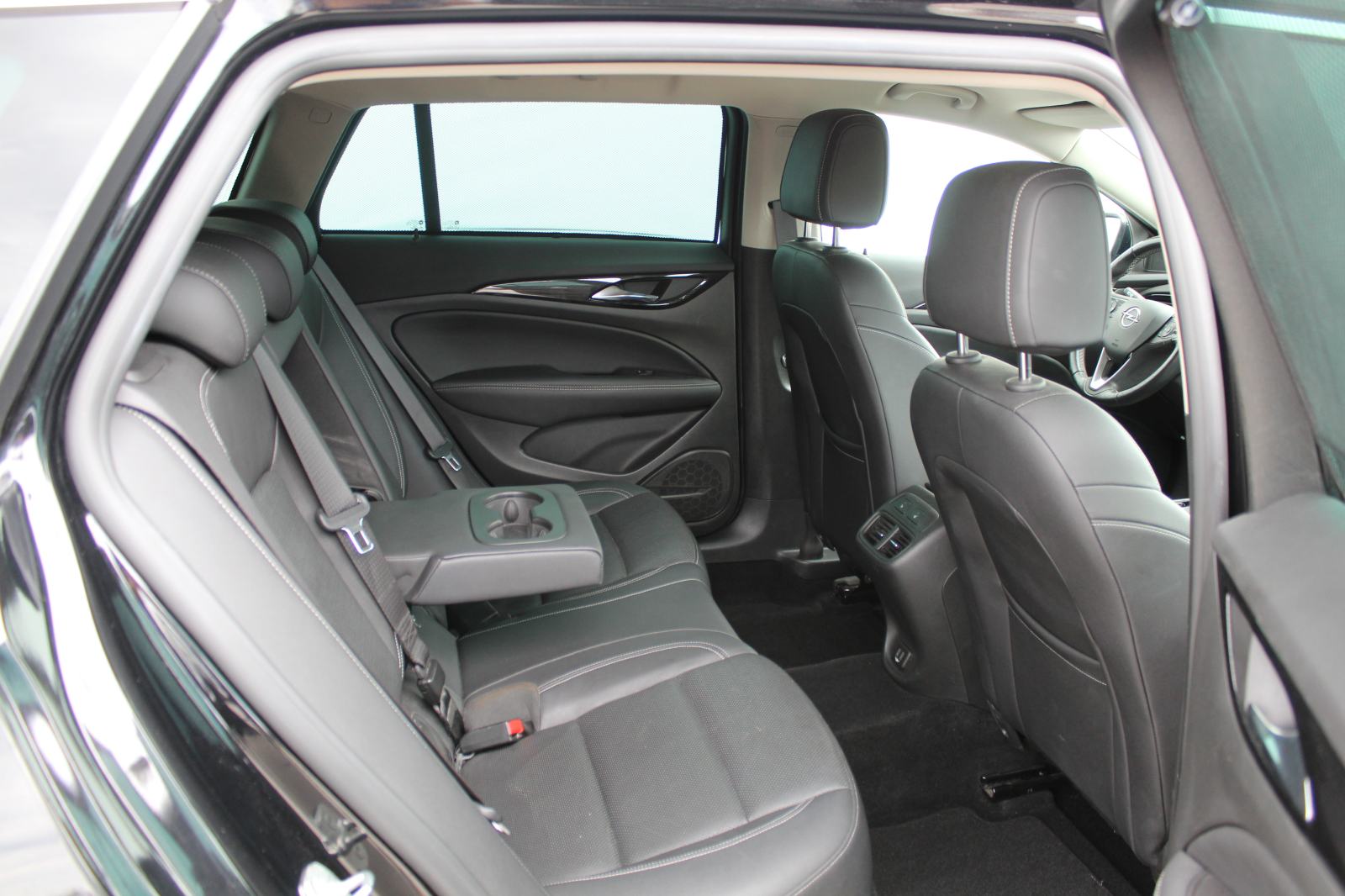 Opel Insignia Sports Tourer 1,6 CDTi Innovation, fotografija 13