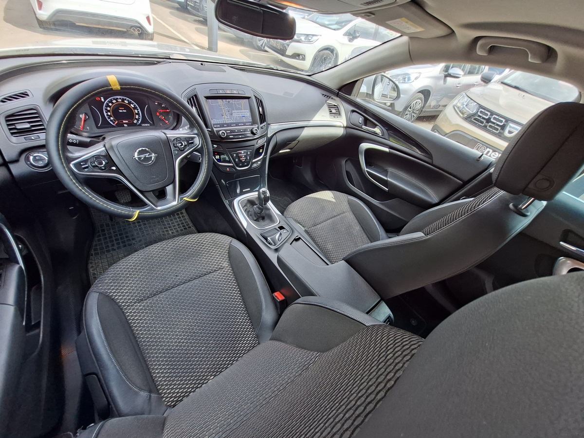 Opel Insignia SportsTourer 2,0 CDTI ecoFlex Cosmo Start/Stop, fotografija 11