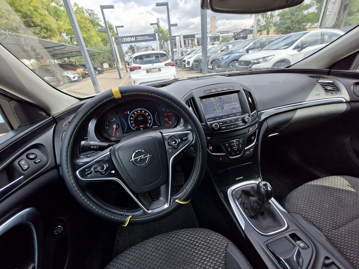 Opel Insignia SportsTourer 2,0 CDTI ecoFlex Cosmo Start/Stop, fotografija 12