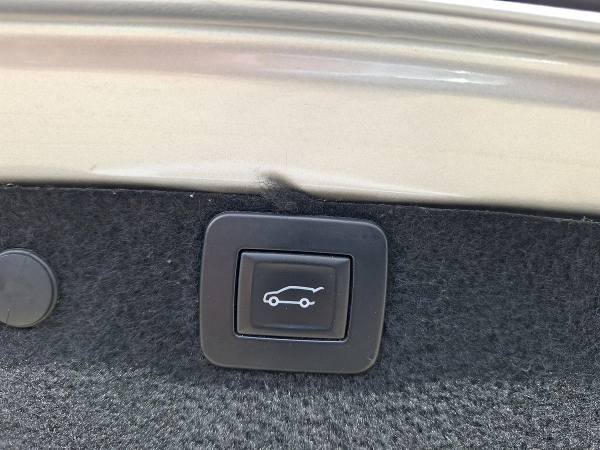 Opel Insignia SportsTourer 2,0 CDTI ecoFlex Cosmo Start/Stop, fotografija 17
